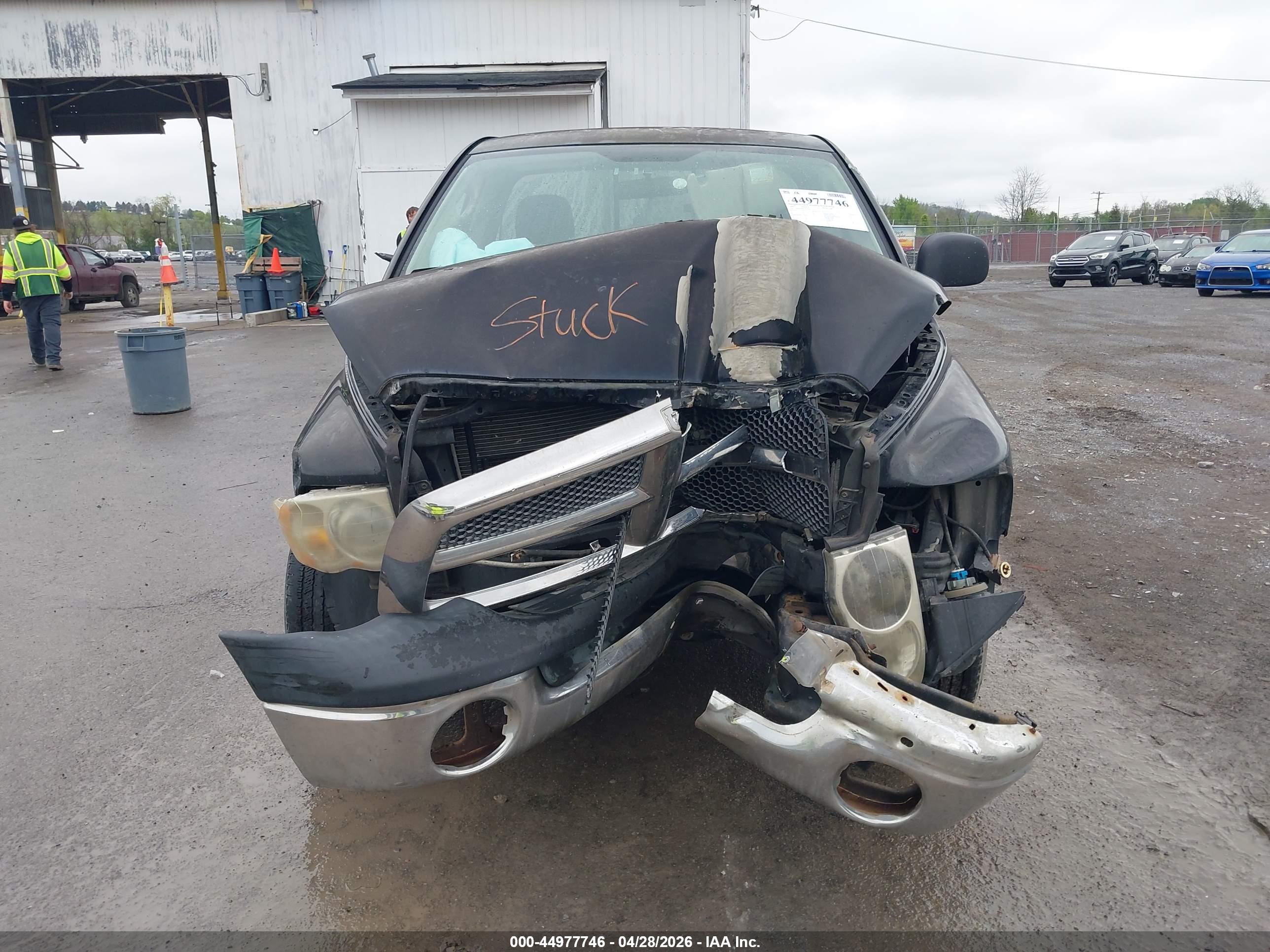DODGE RAM image 6