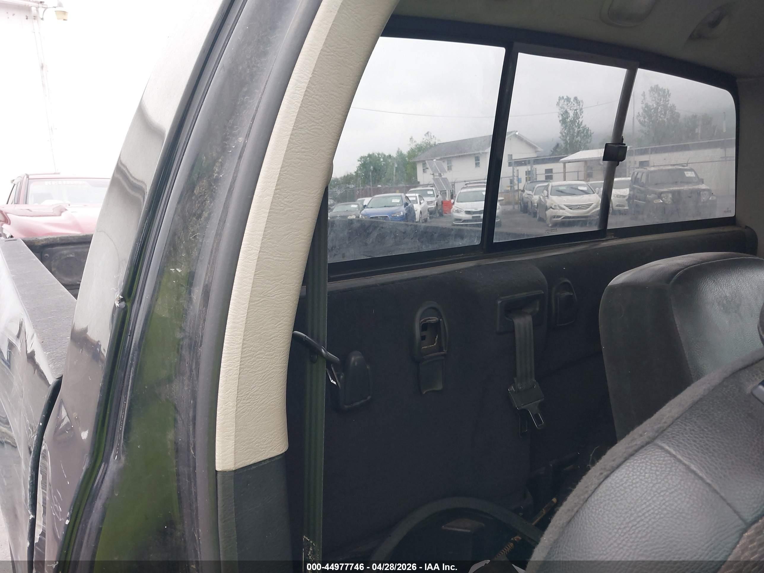DODGE RAM image 8