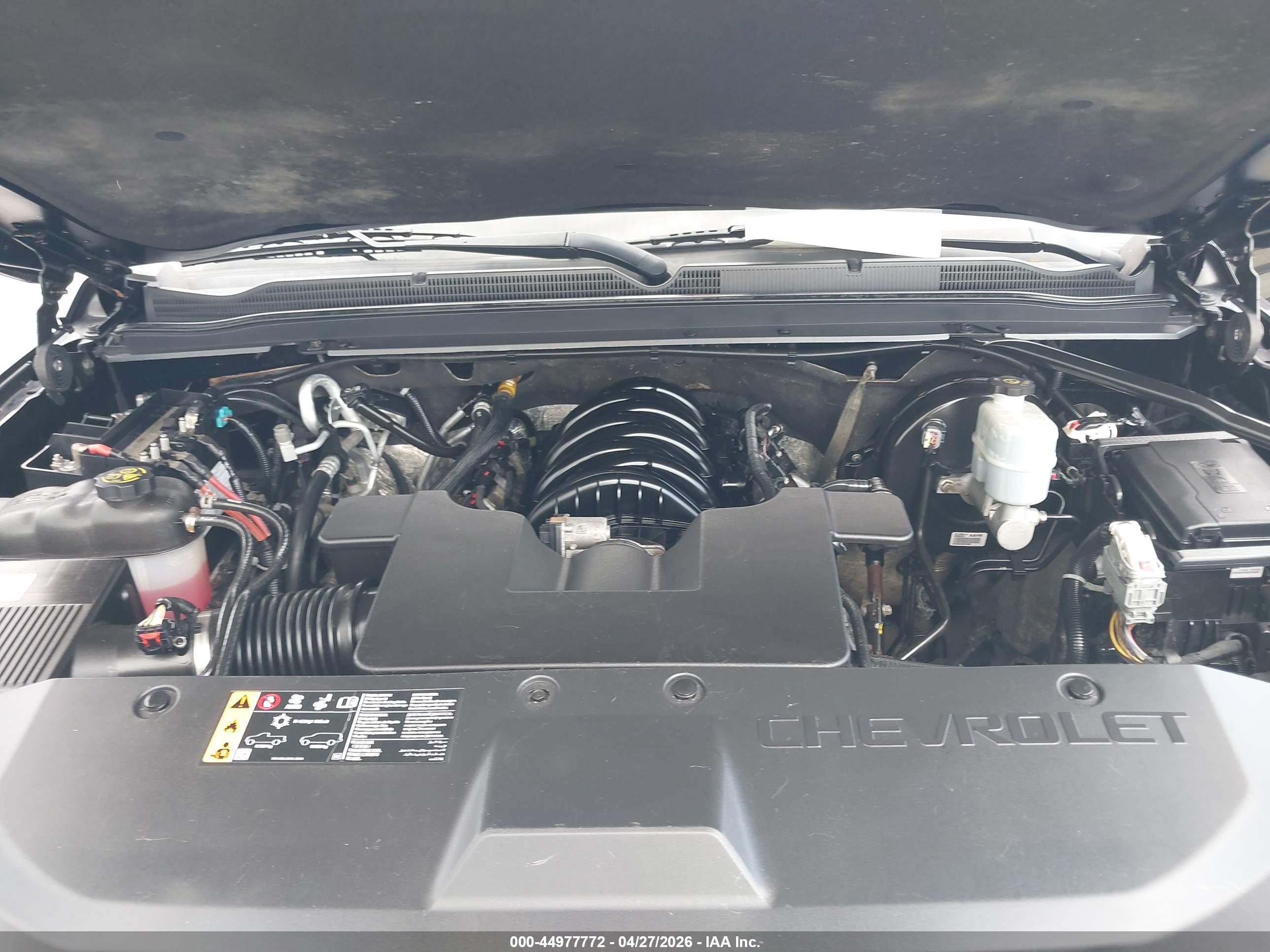 CHEVROLET SUBURBAN image 10