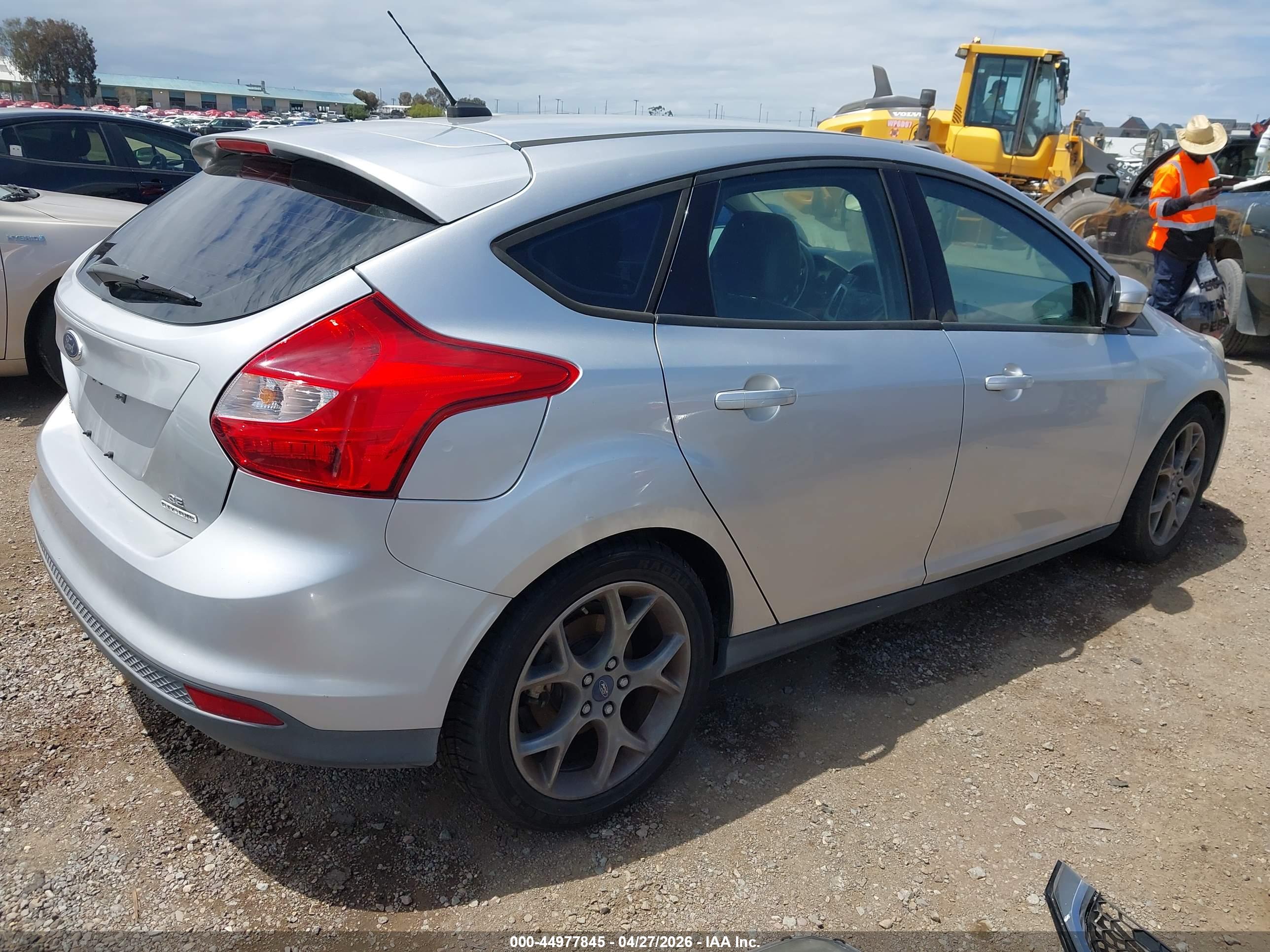 FORD FOCUS image 4
