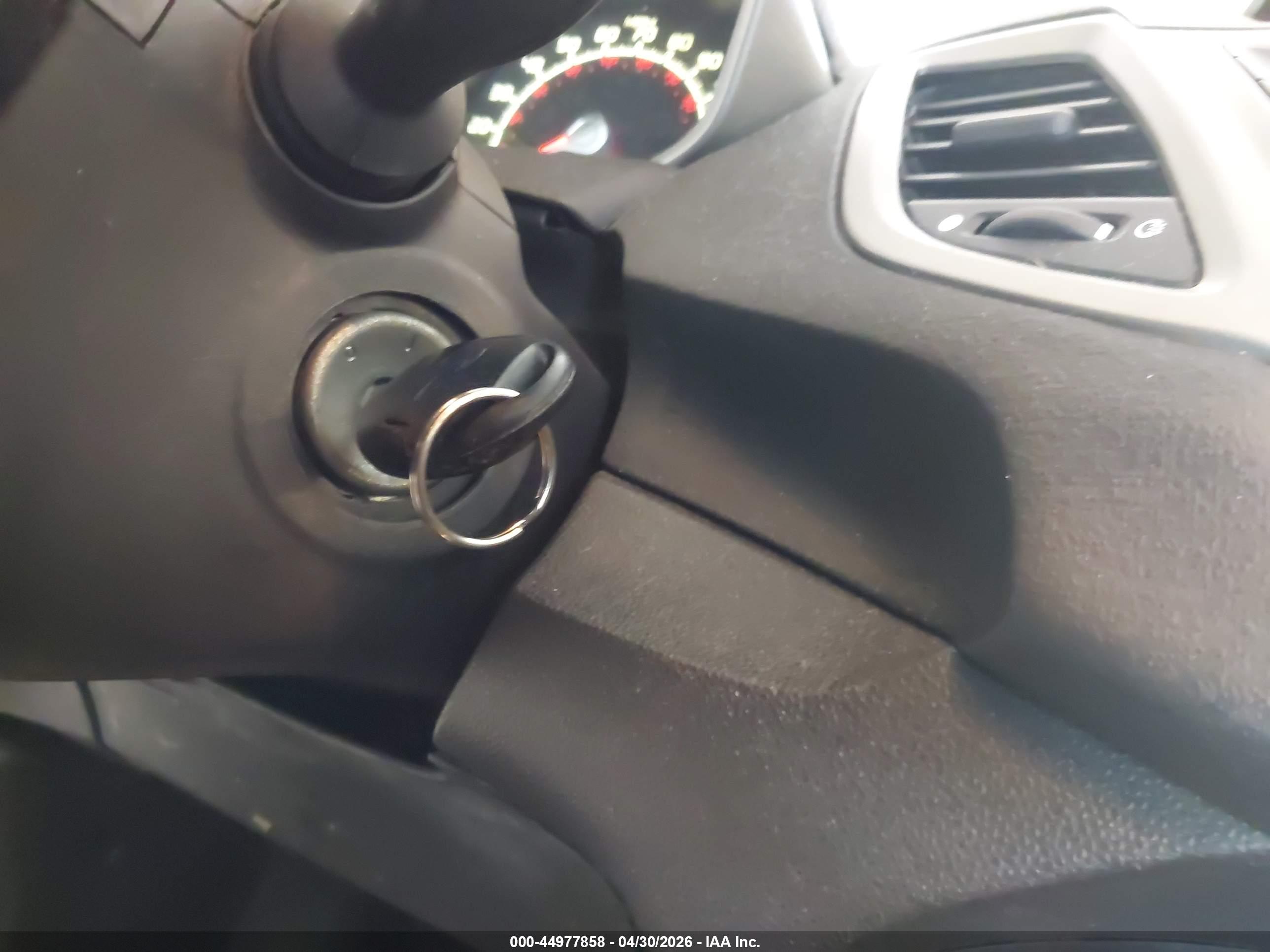 FORD FIESTA image 11