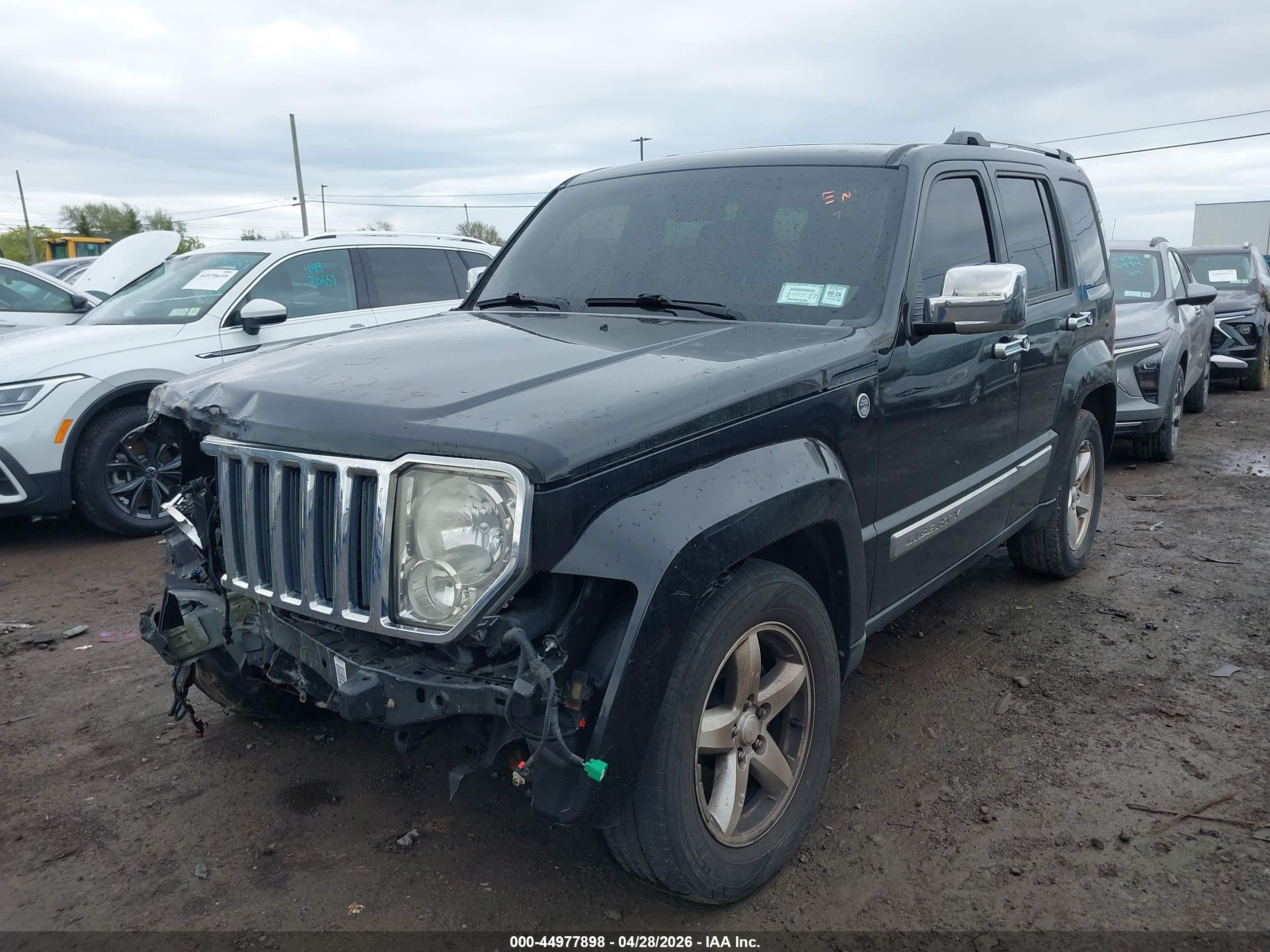 JEEP LIBERTY image 6