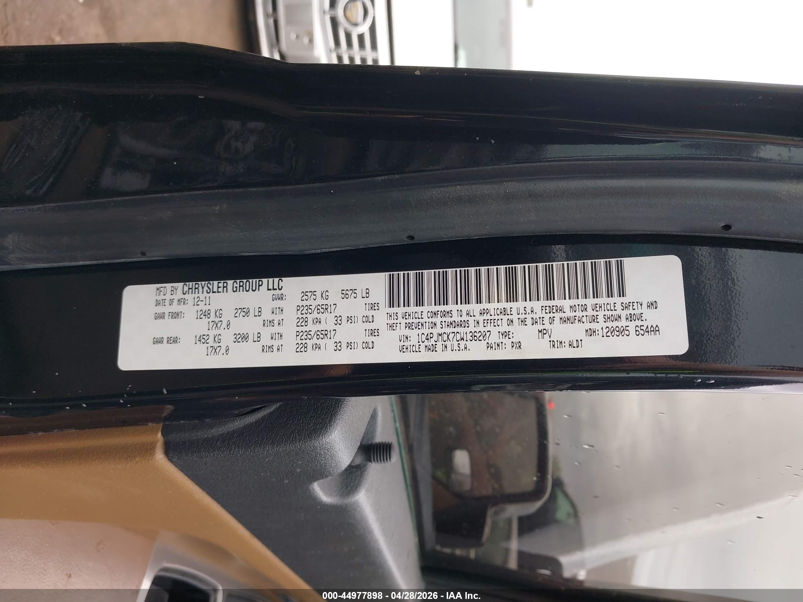 JEEP LIBERTY image 9