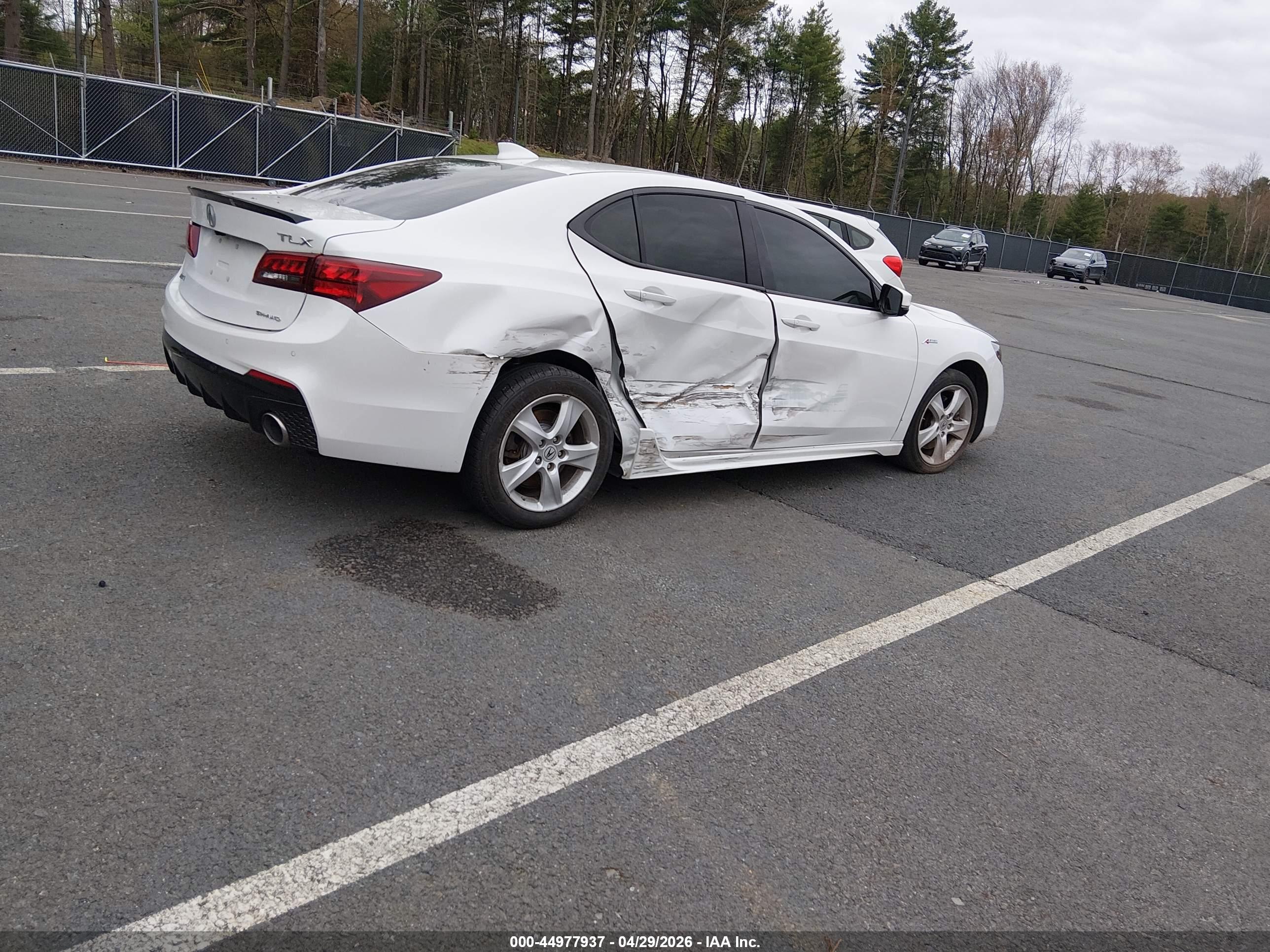 ACURA TLX image 4