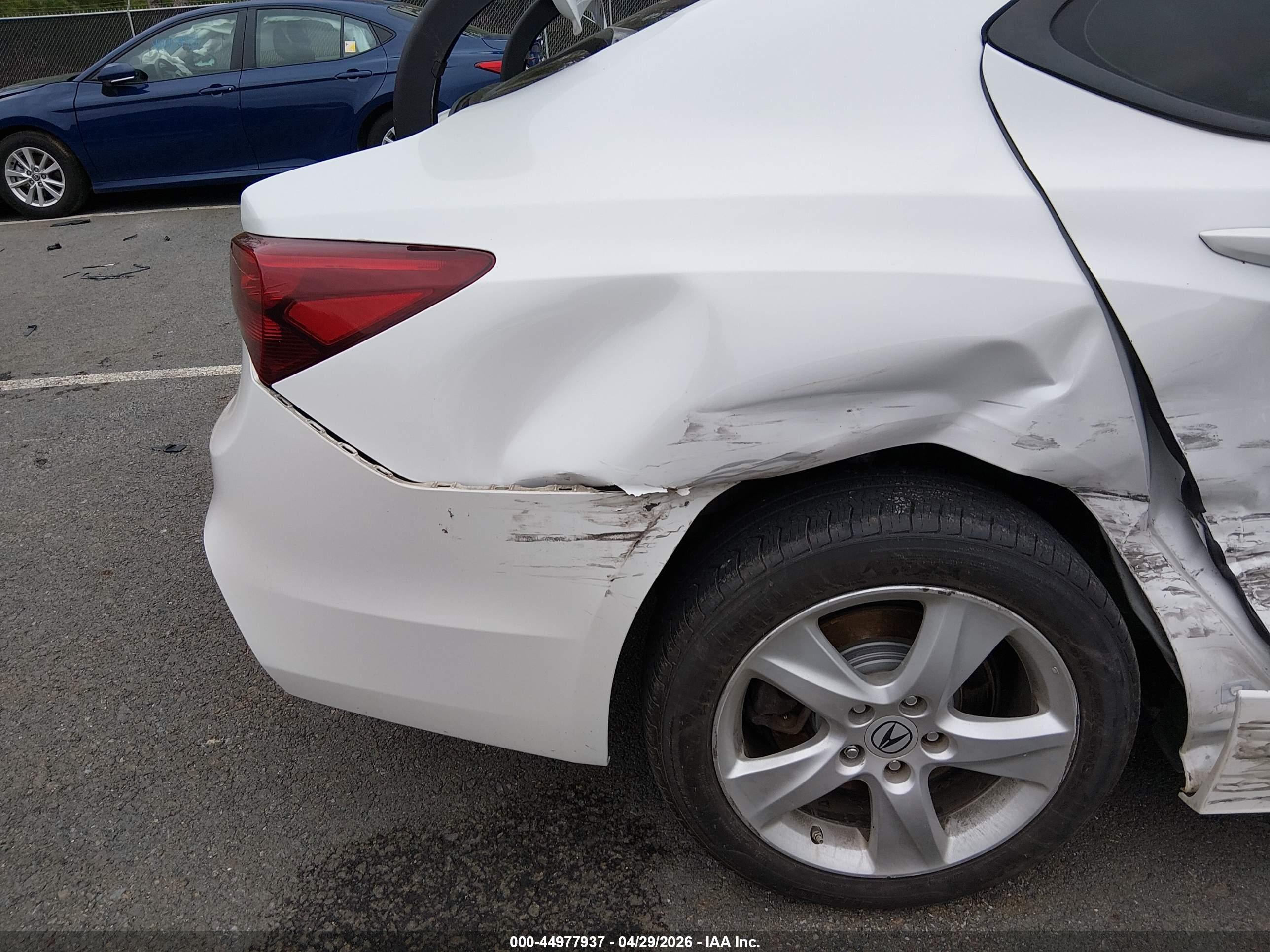 ACURA TLX image 6