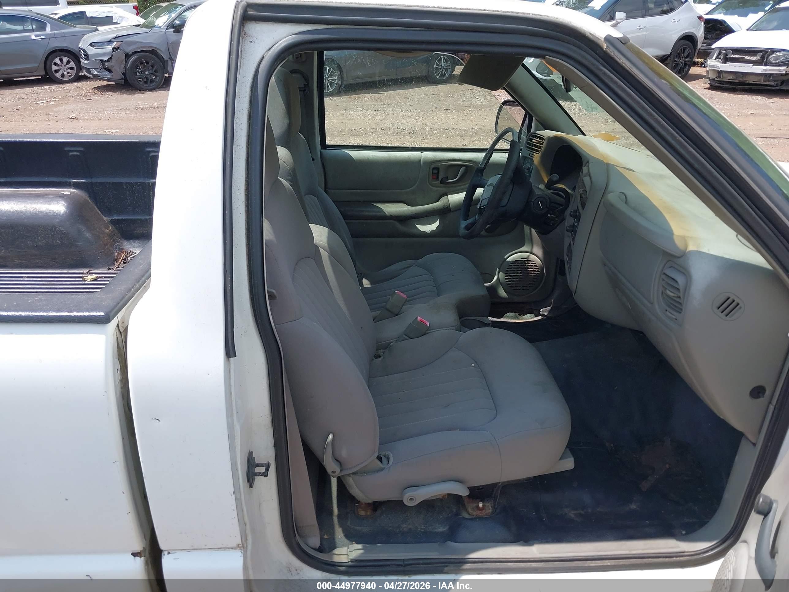 CHEVROLET S-10 image 5