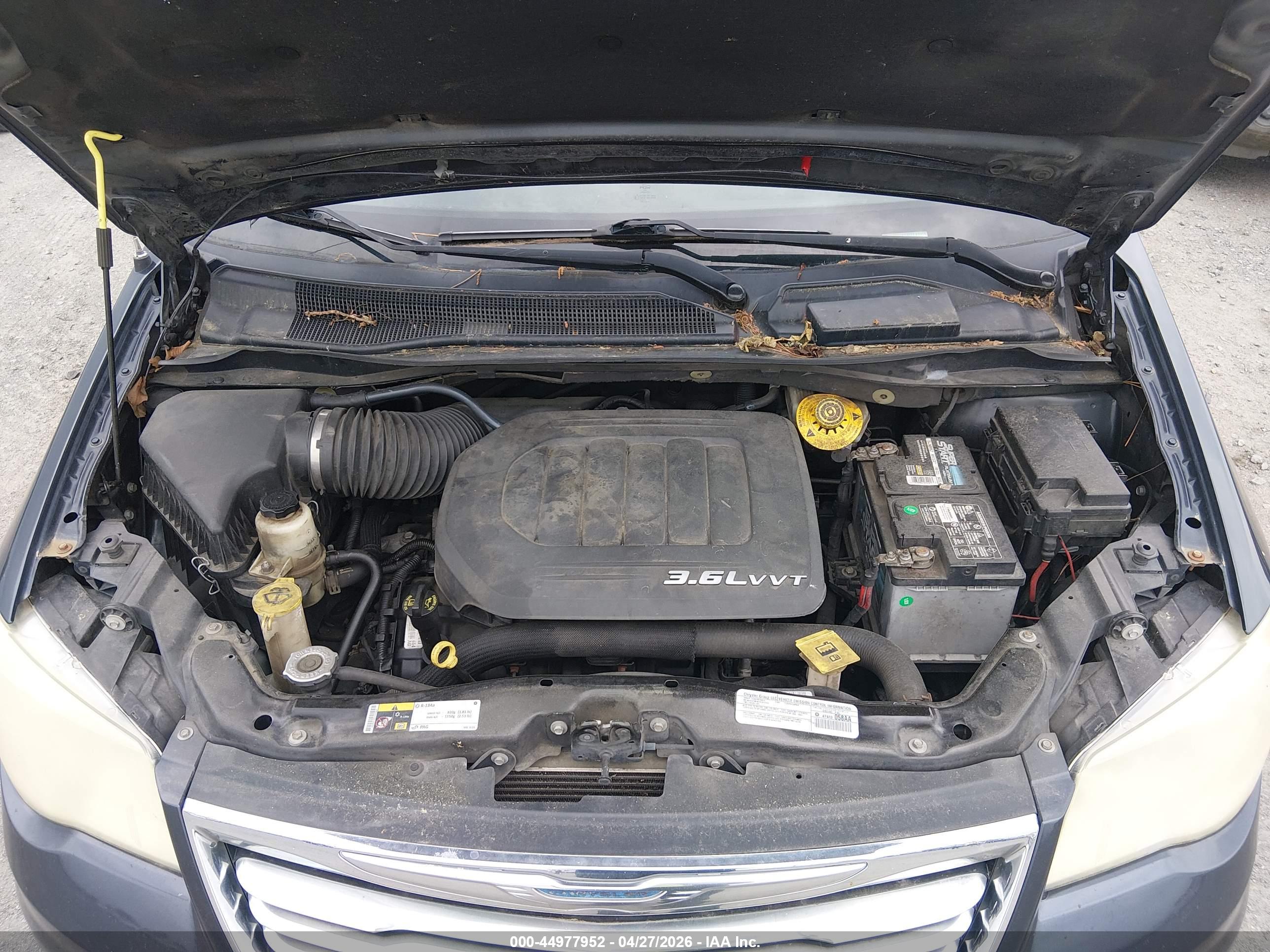 CHRYSLER TOWN image 10