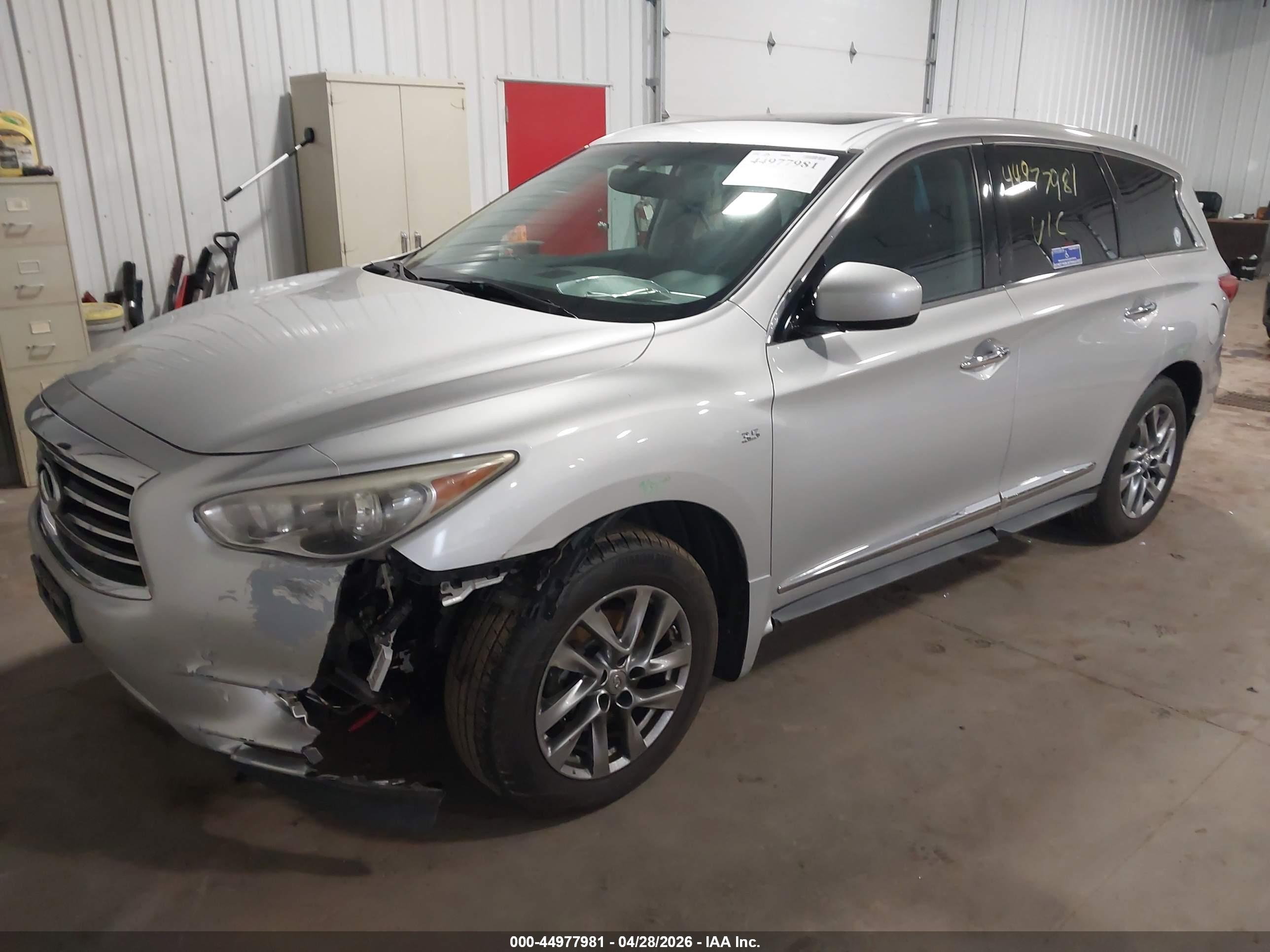 INFINITI QX60 image 2