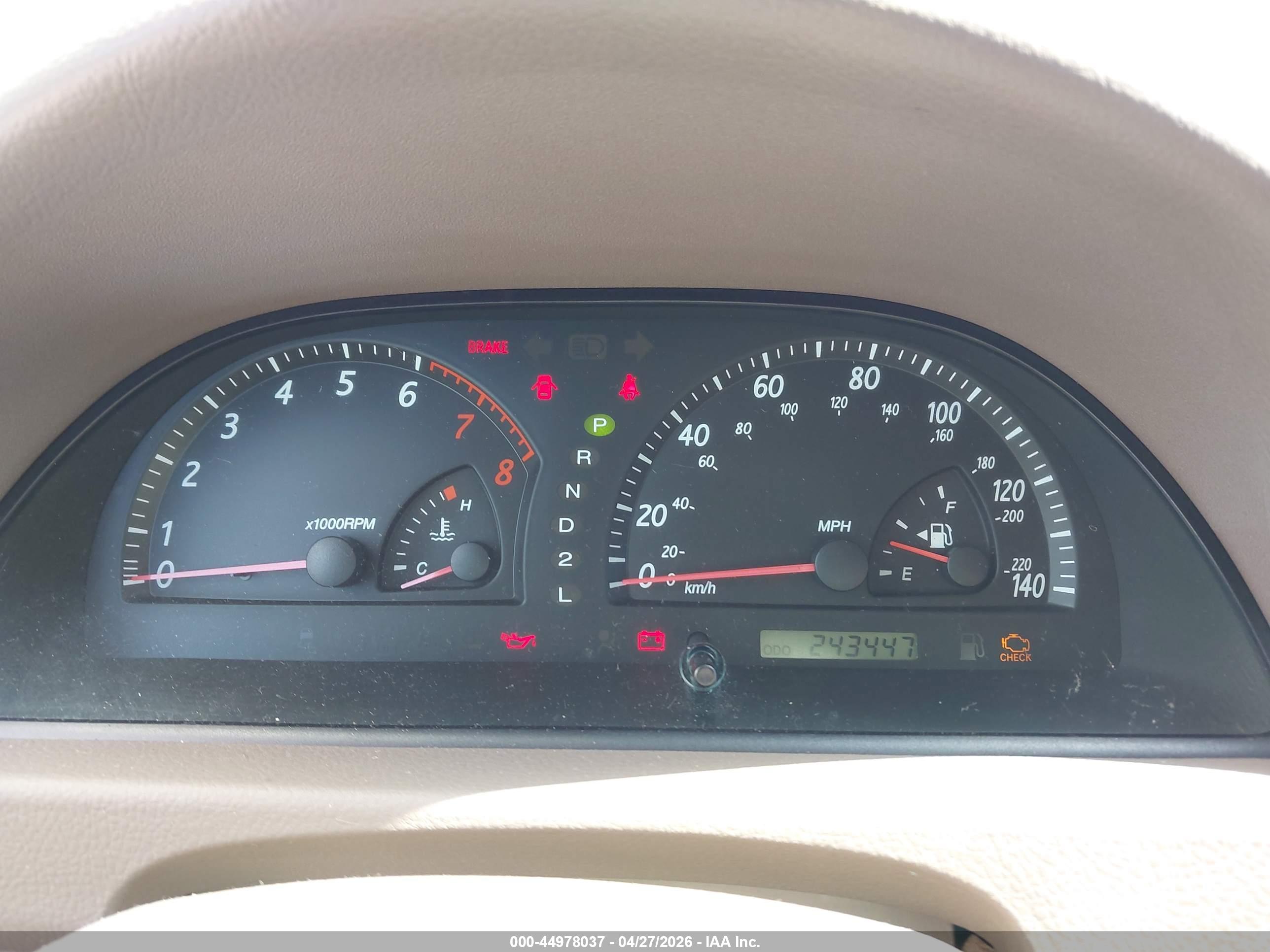 TOYOTA CAMRY image 7