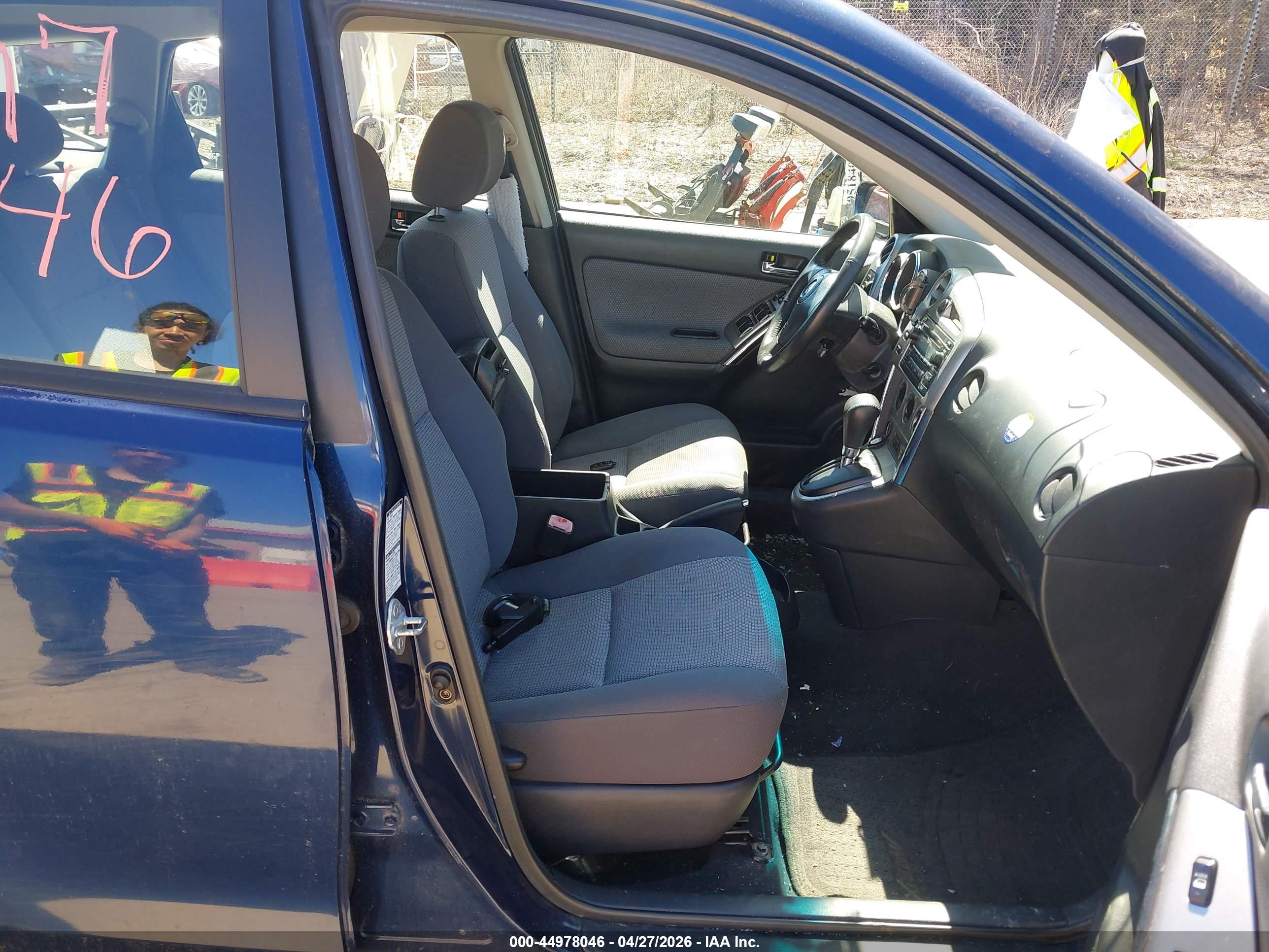 TOYOTA MATRIX image 5