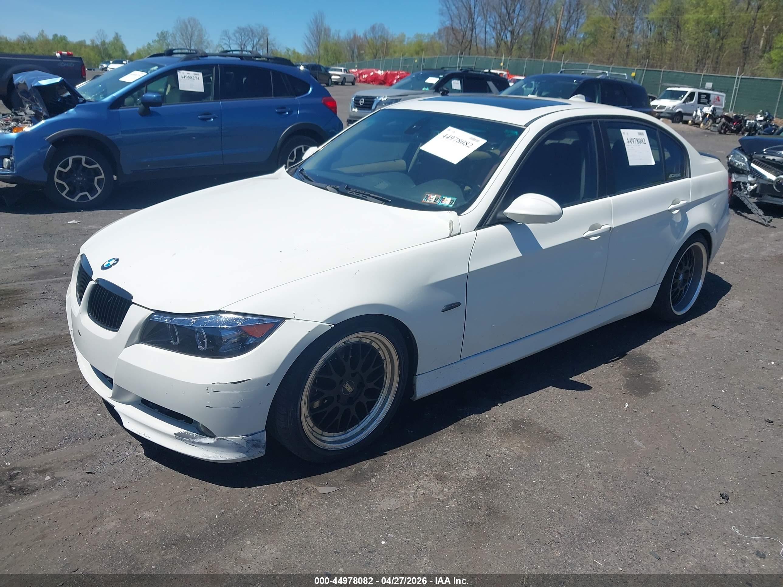 BMW 328I image 2