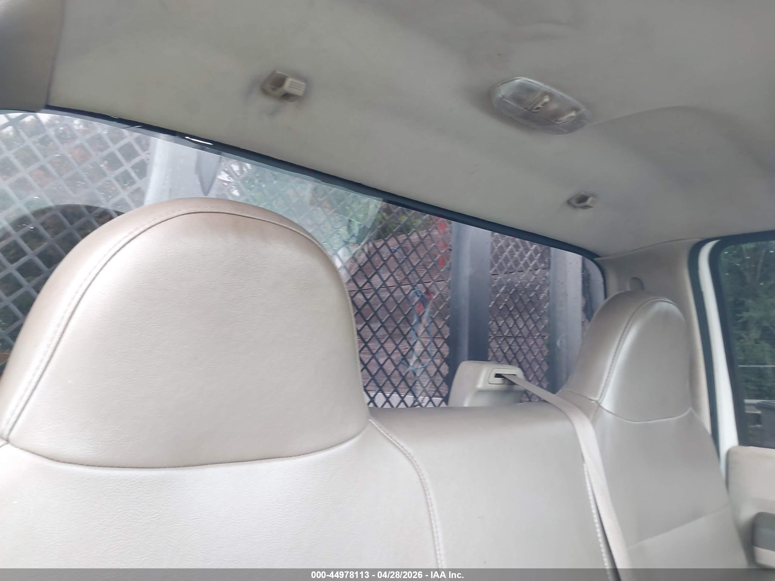 FORD F-350 image 7