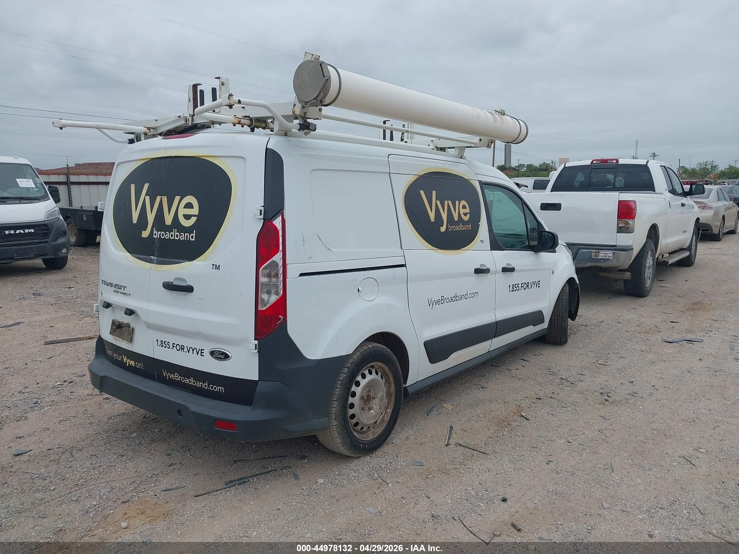 FORD TRANSIT image 4
