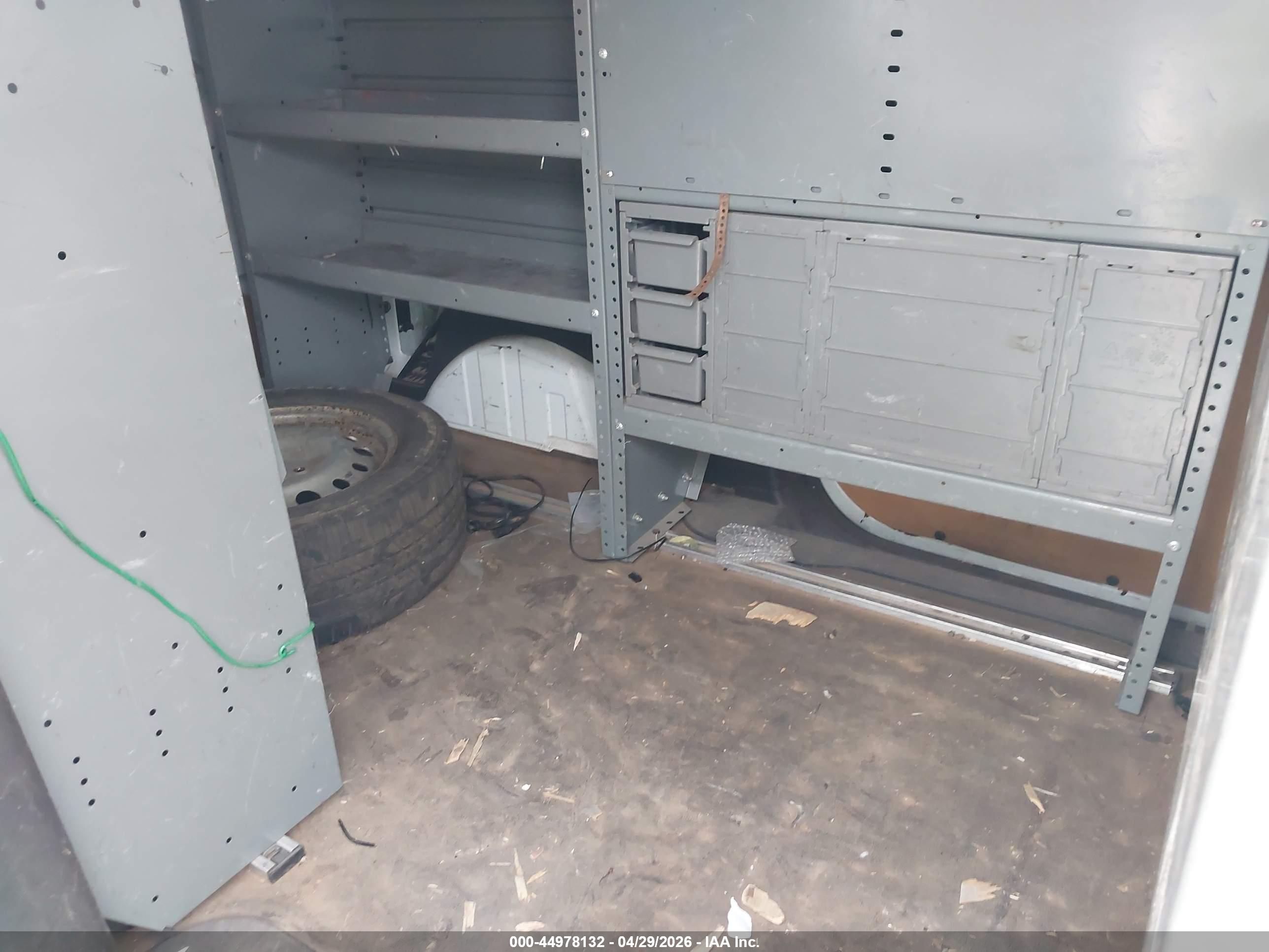 FORD TRANSIT image 8