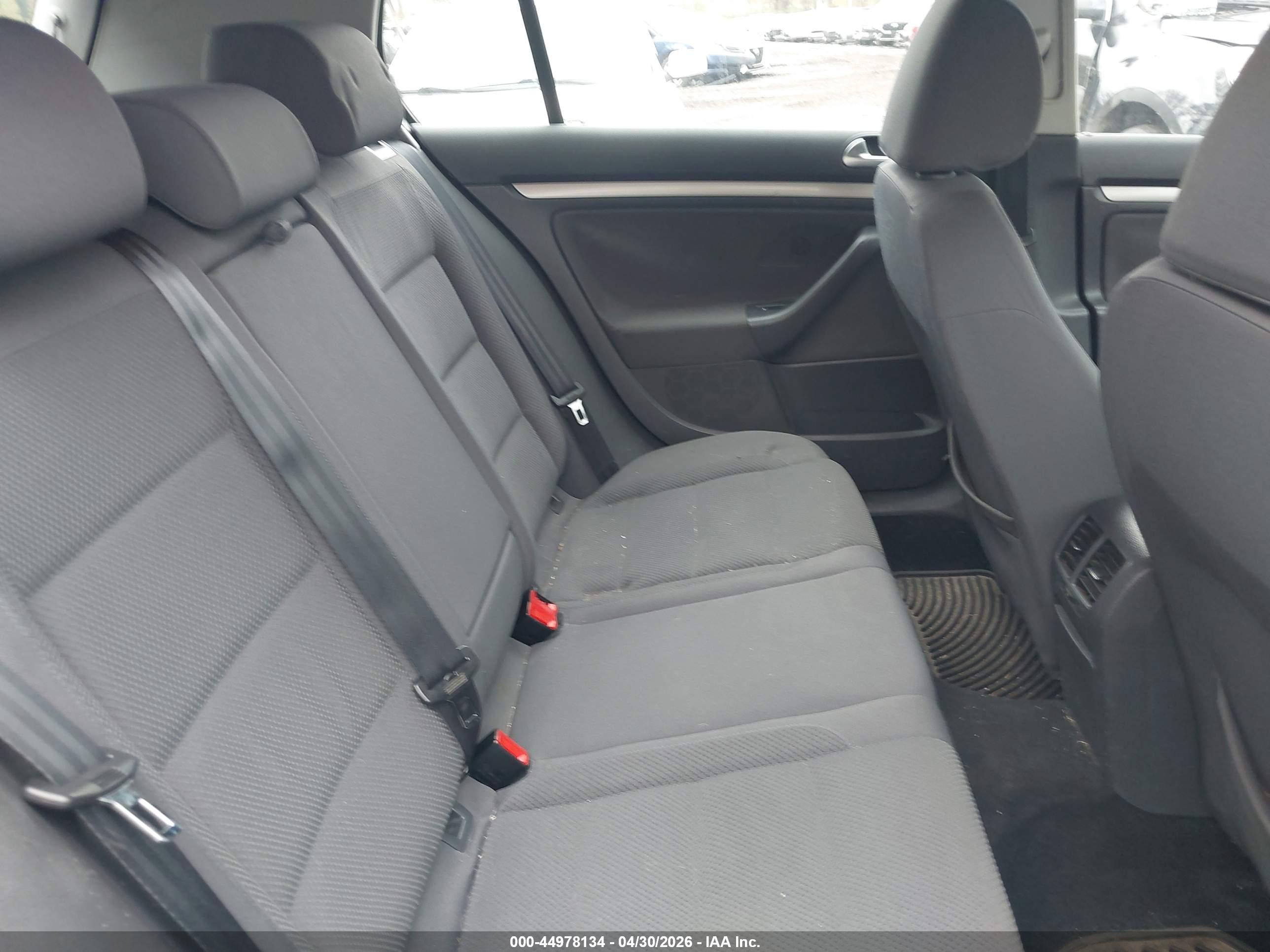 VOLKSWAGEN RABBIT image 8