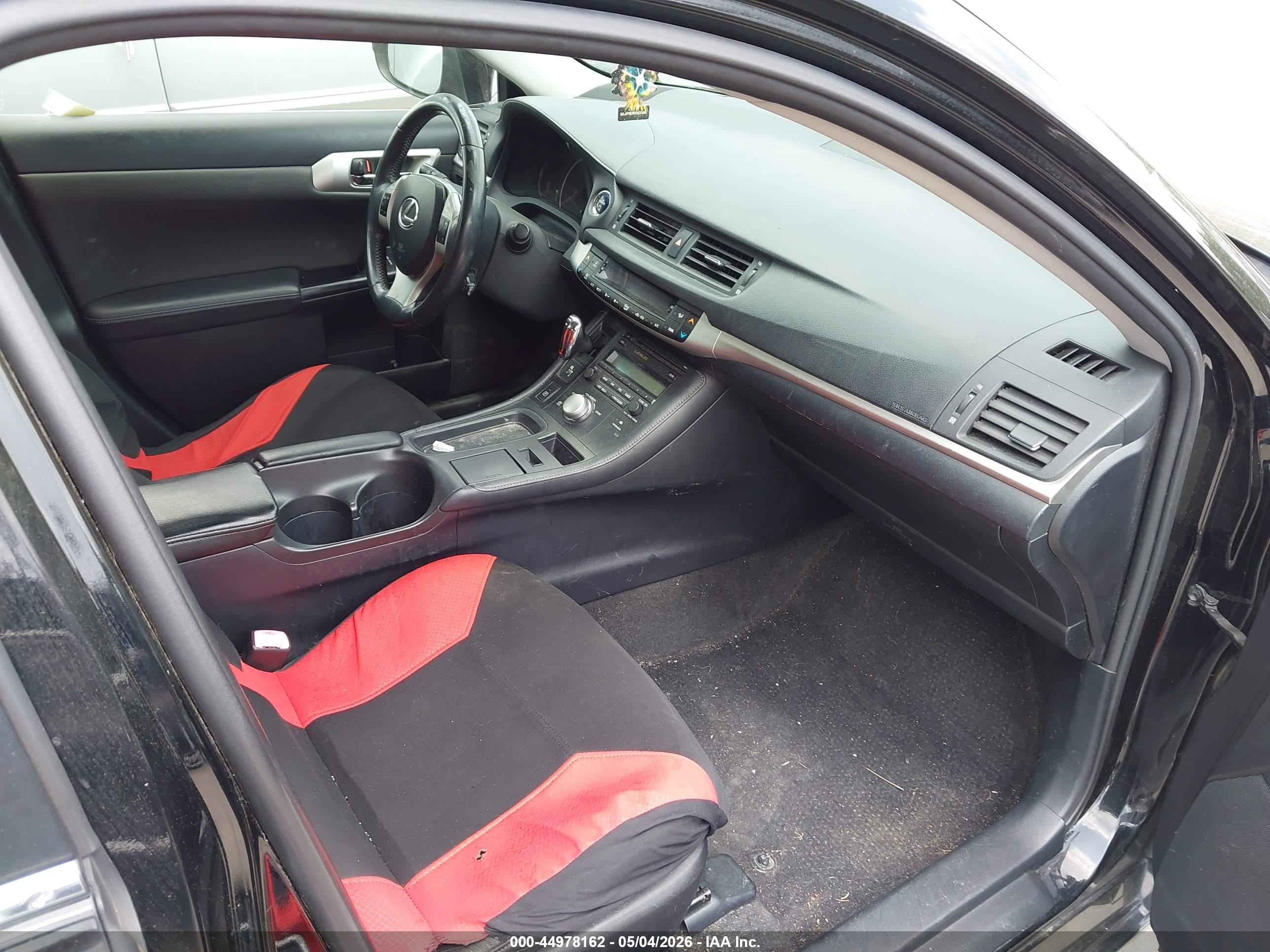 LEXUS CT image 5