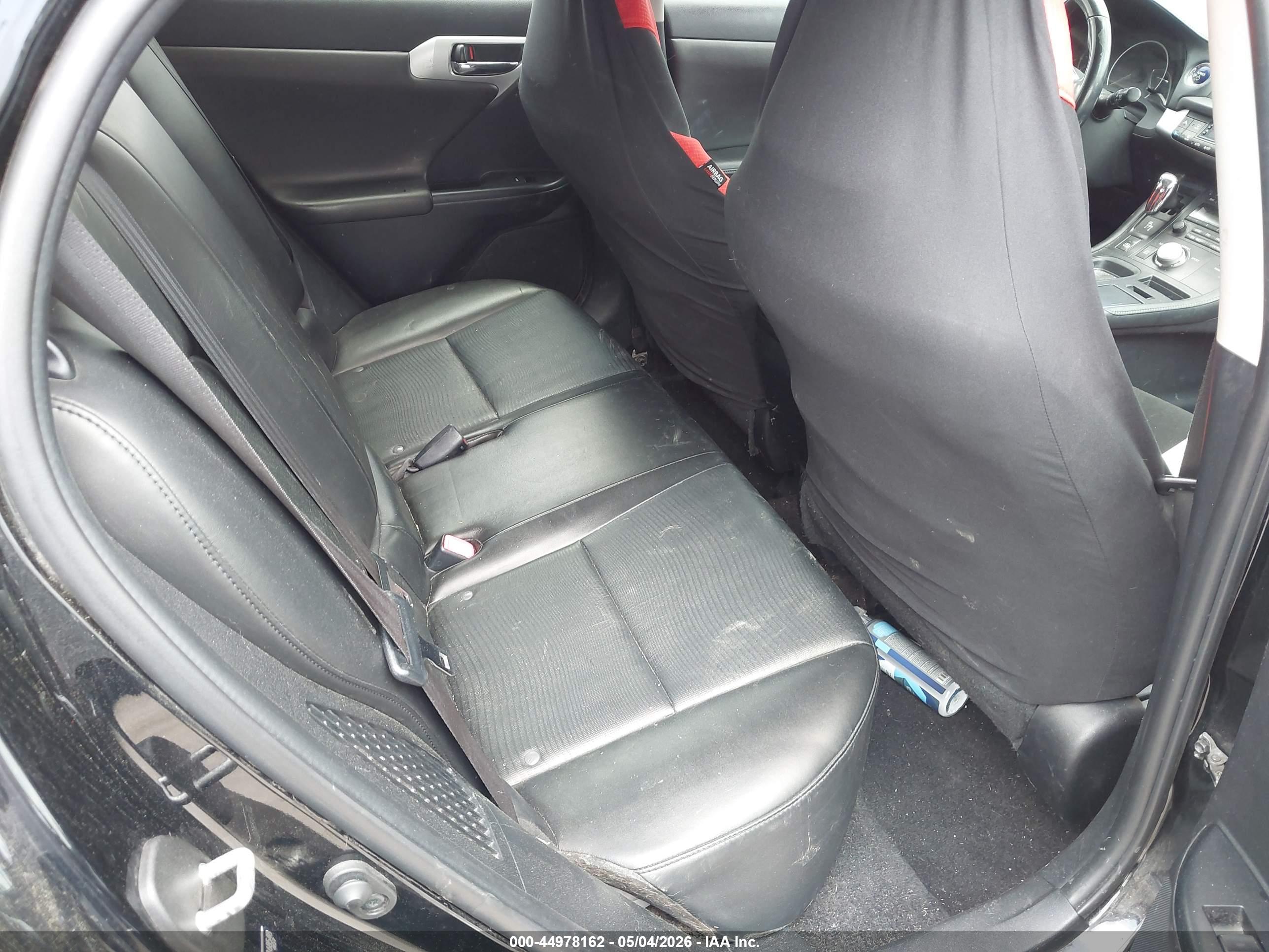 LEXUS CT image 8