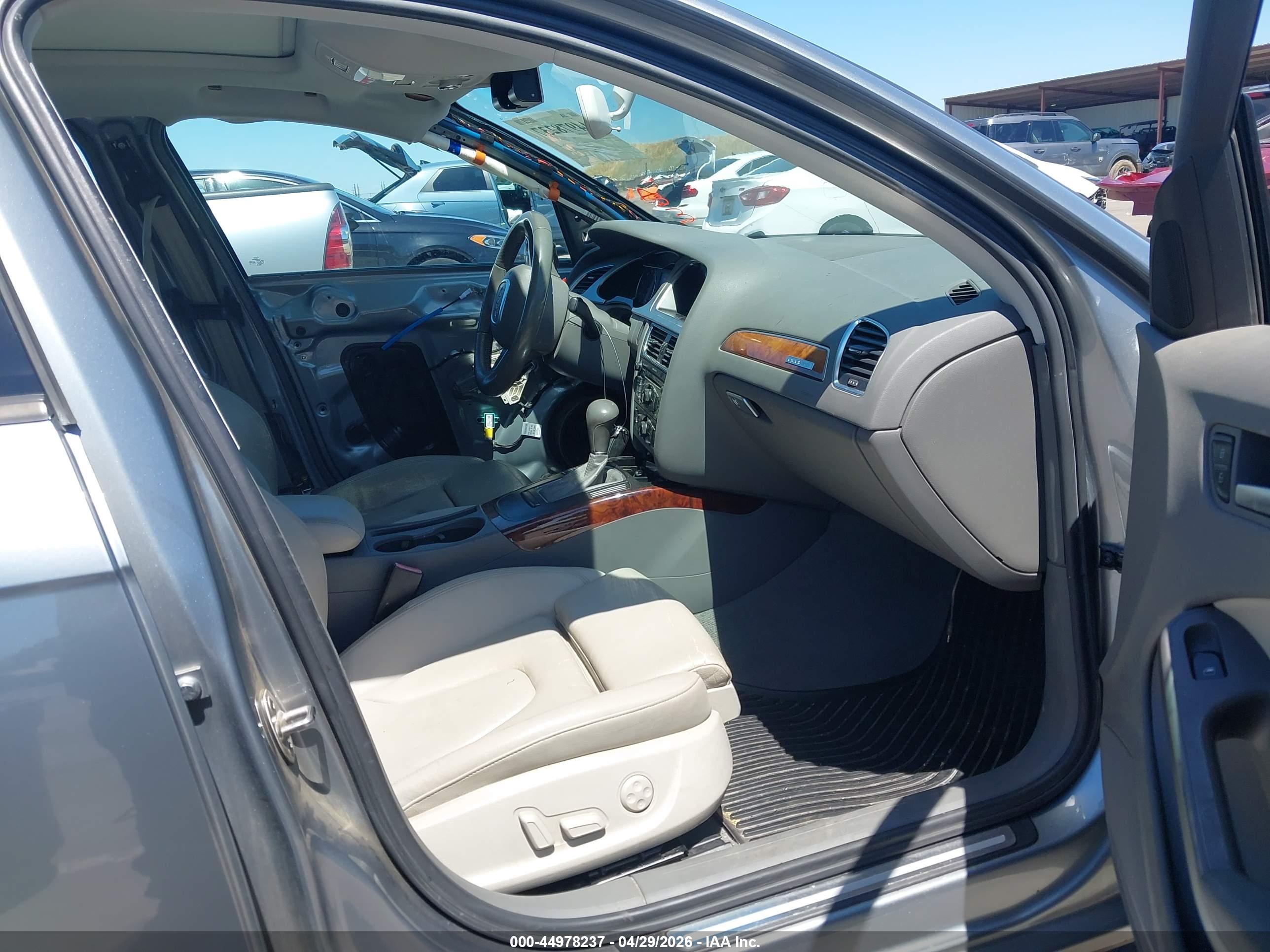 AUDI A4 image 5