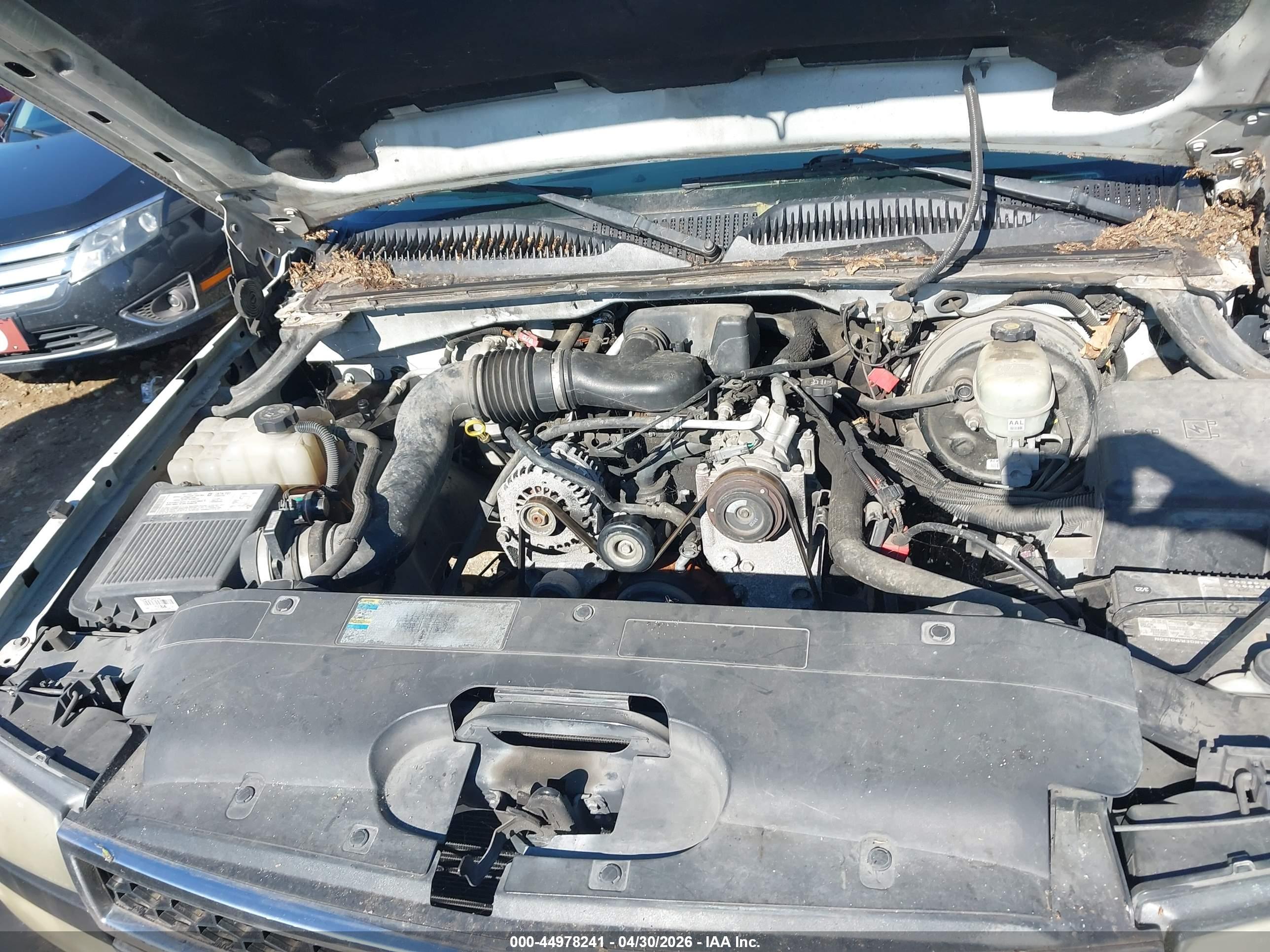 CHEVROLET SILVERADO image 10