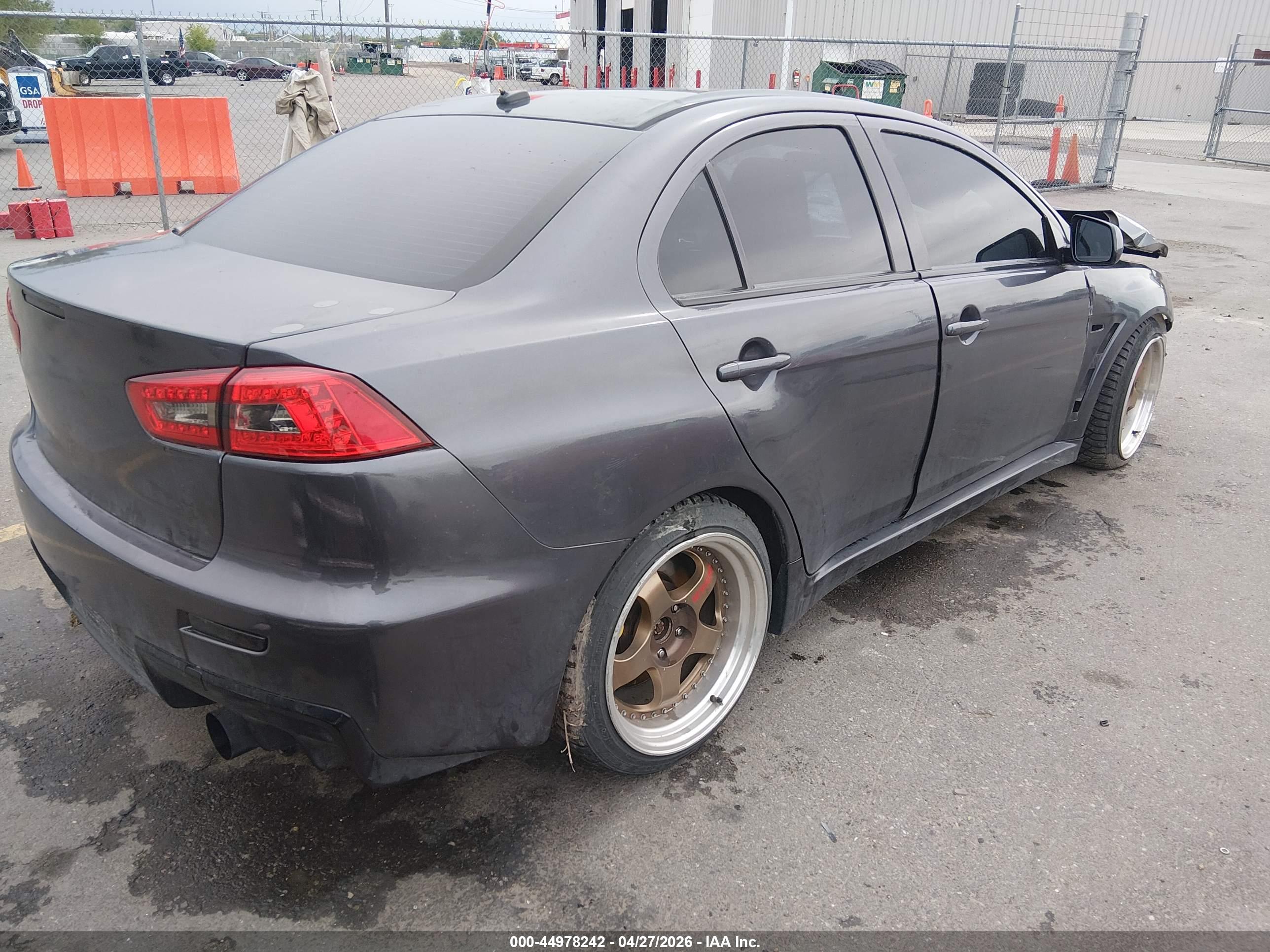 MITSUBISHI LANCER image 4