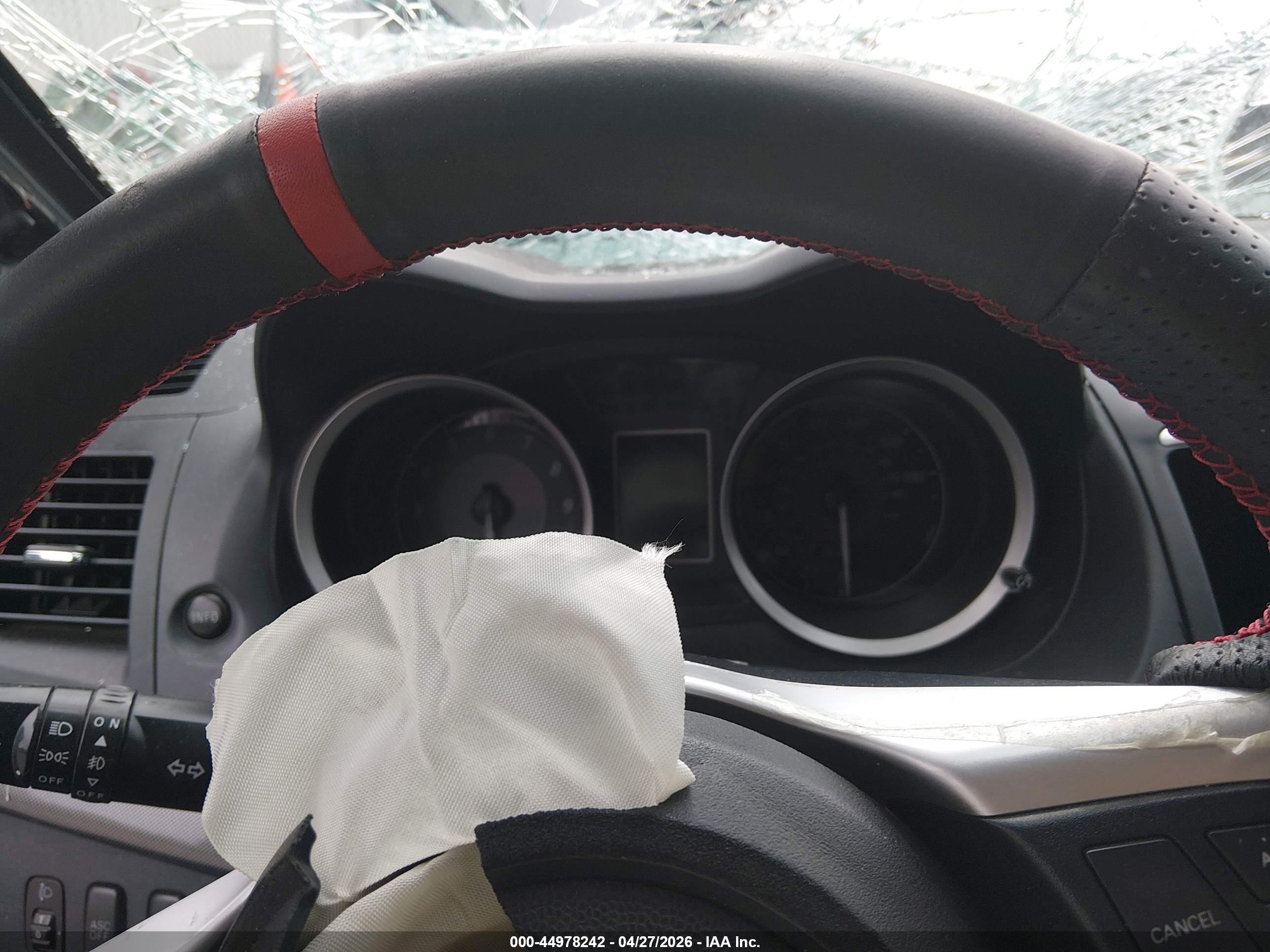 MITSUBISHI LANCER image 7