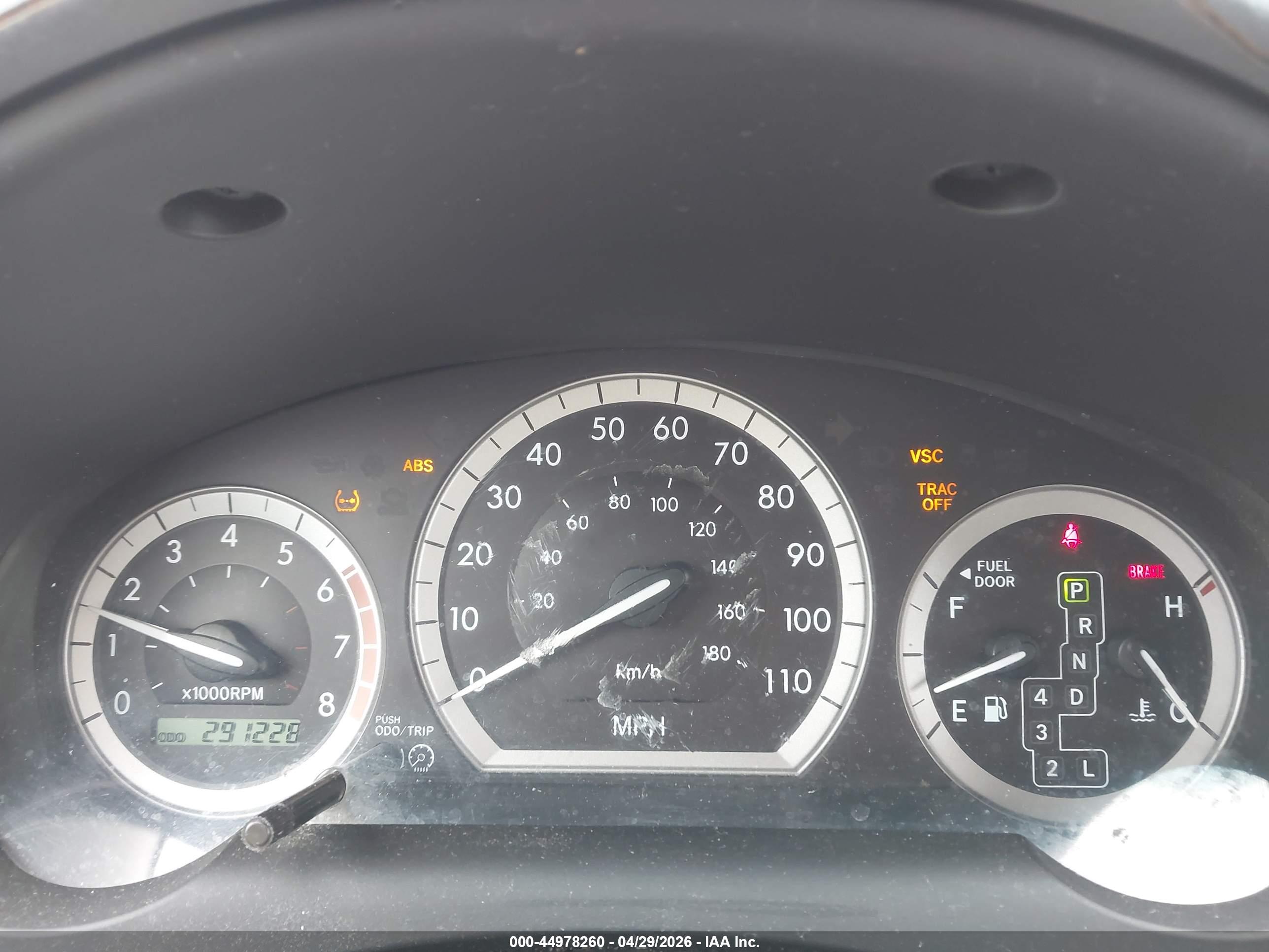 TOYOTA SIENNA image 7