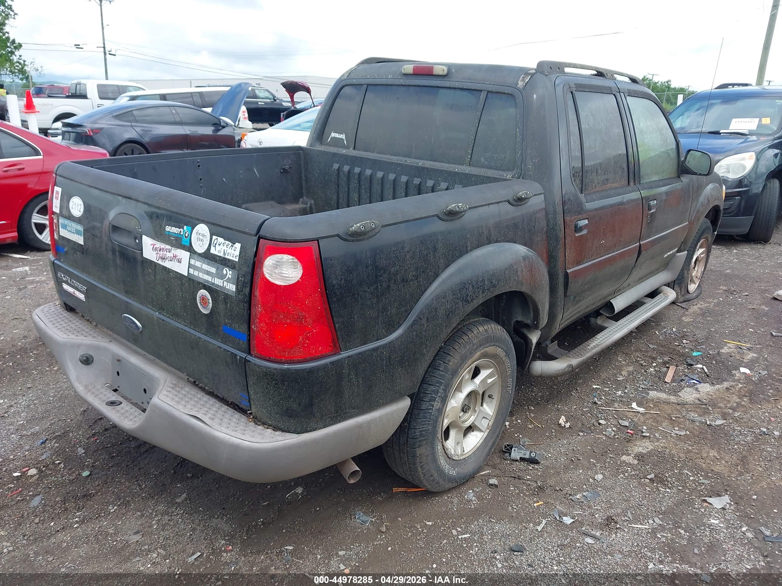FORD EXPLORER image 4