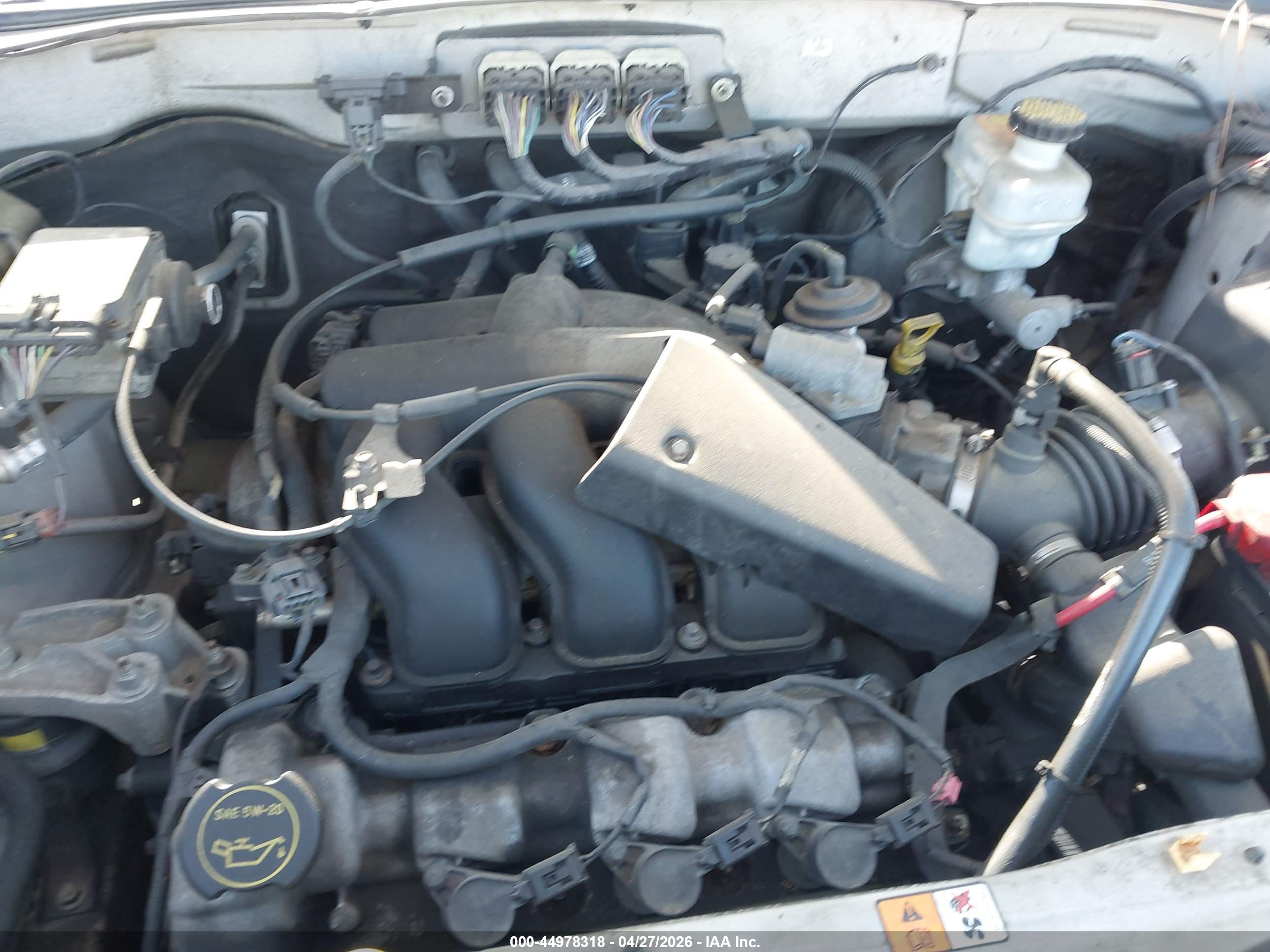 FORD ESCAPE image 10