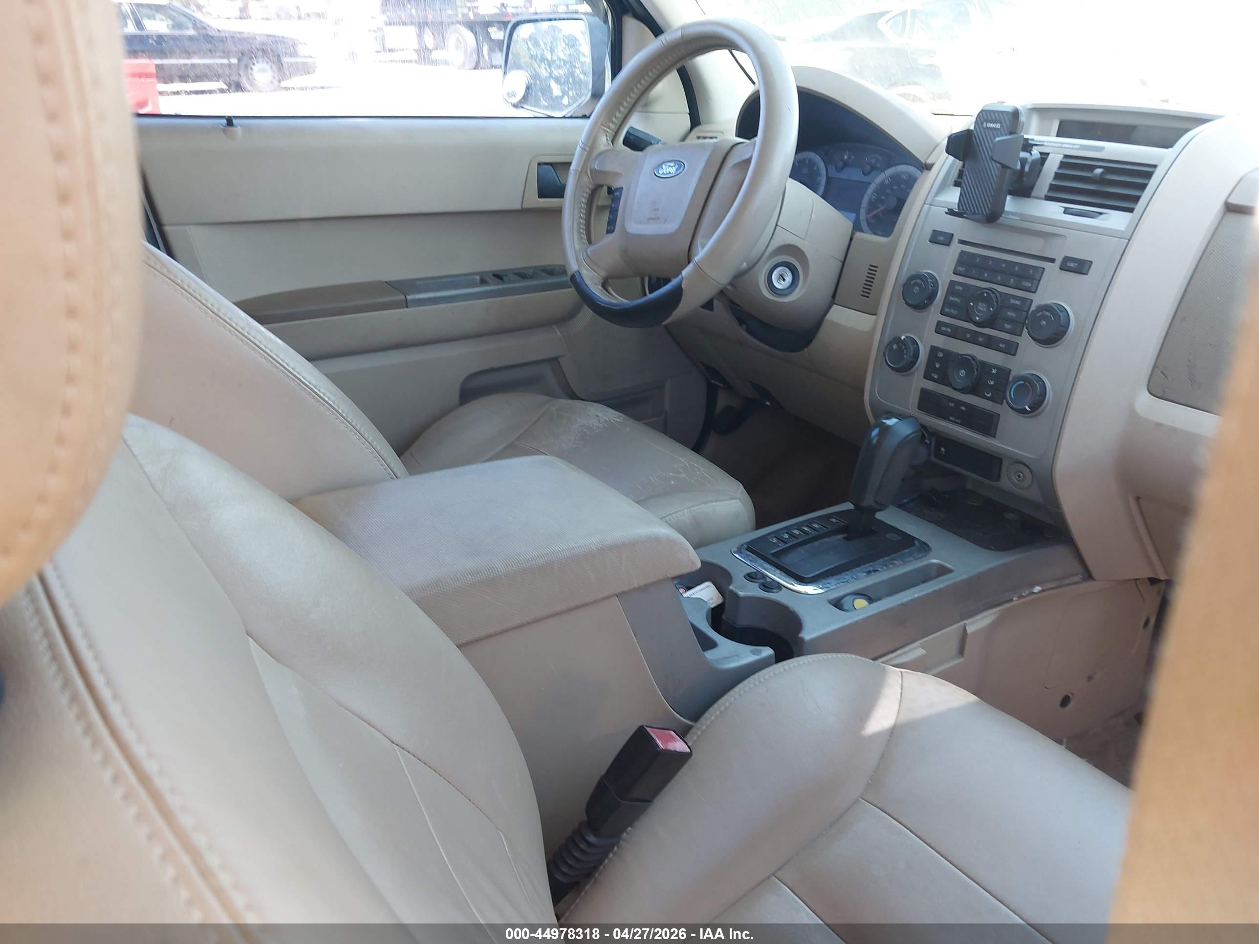 FORD ESCAPE image 5