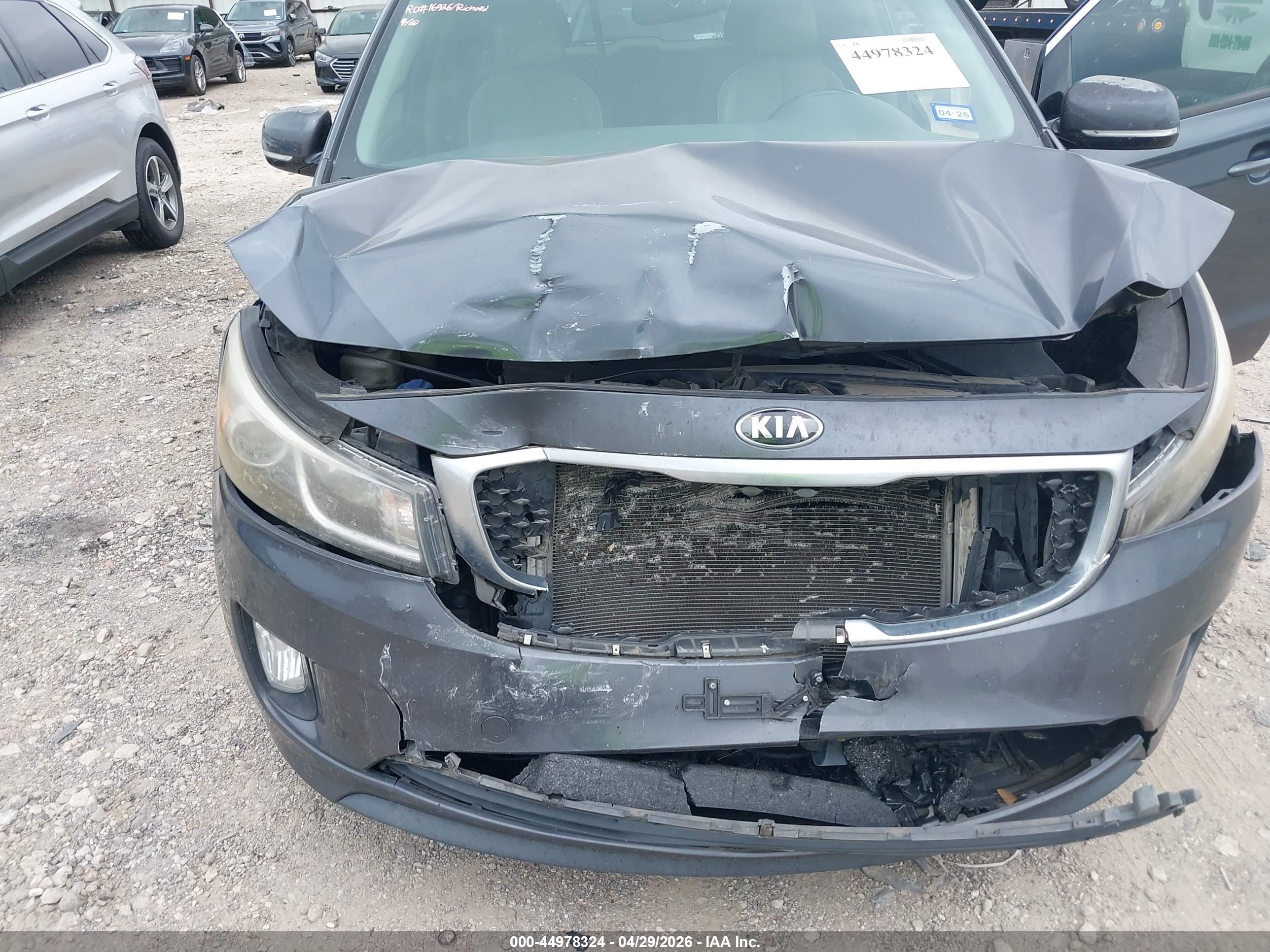 KIA SEDONA image 6