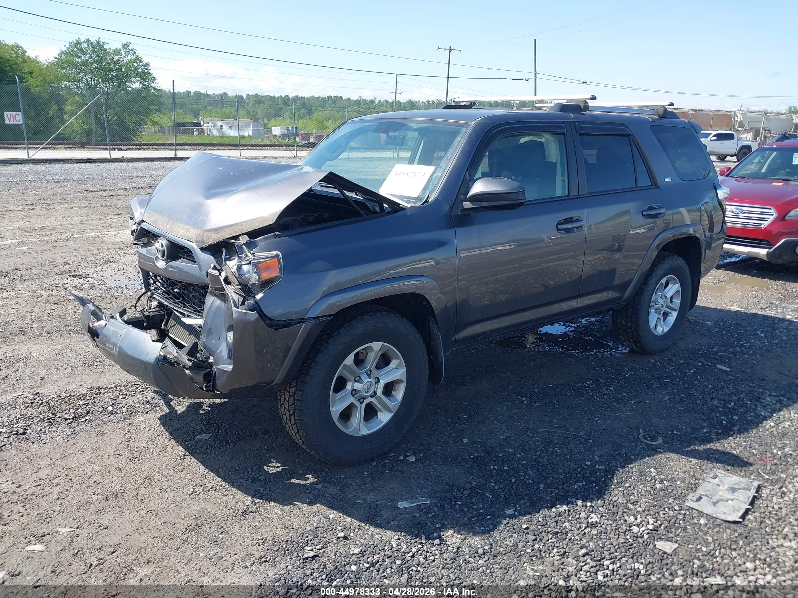 TOYOTA 4RUNNER image 2
