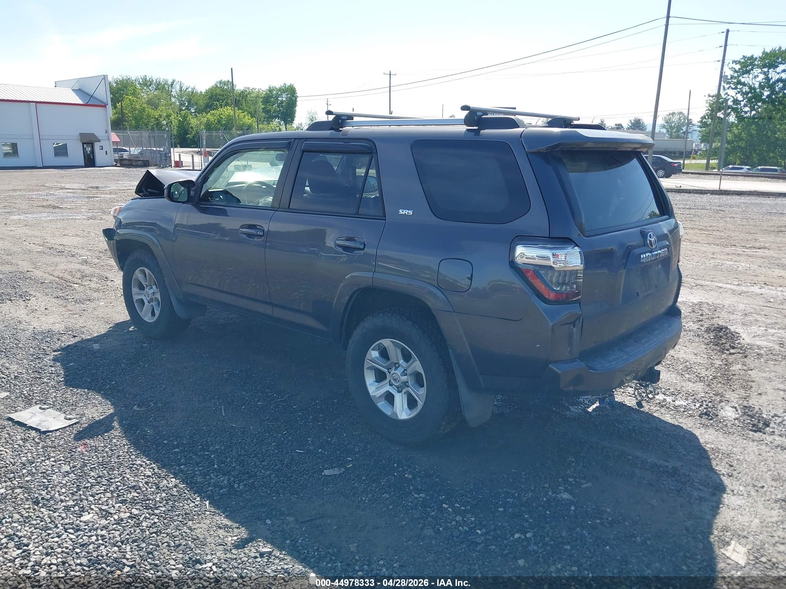 TOYOTA 4RUNNER image 3