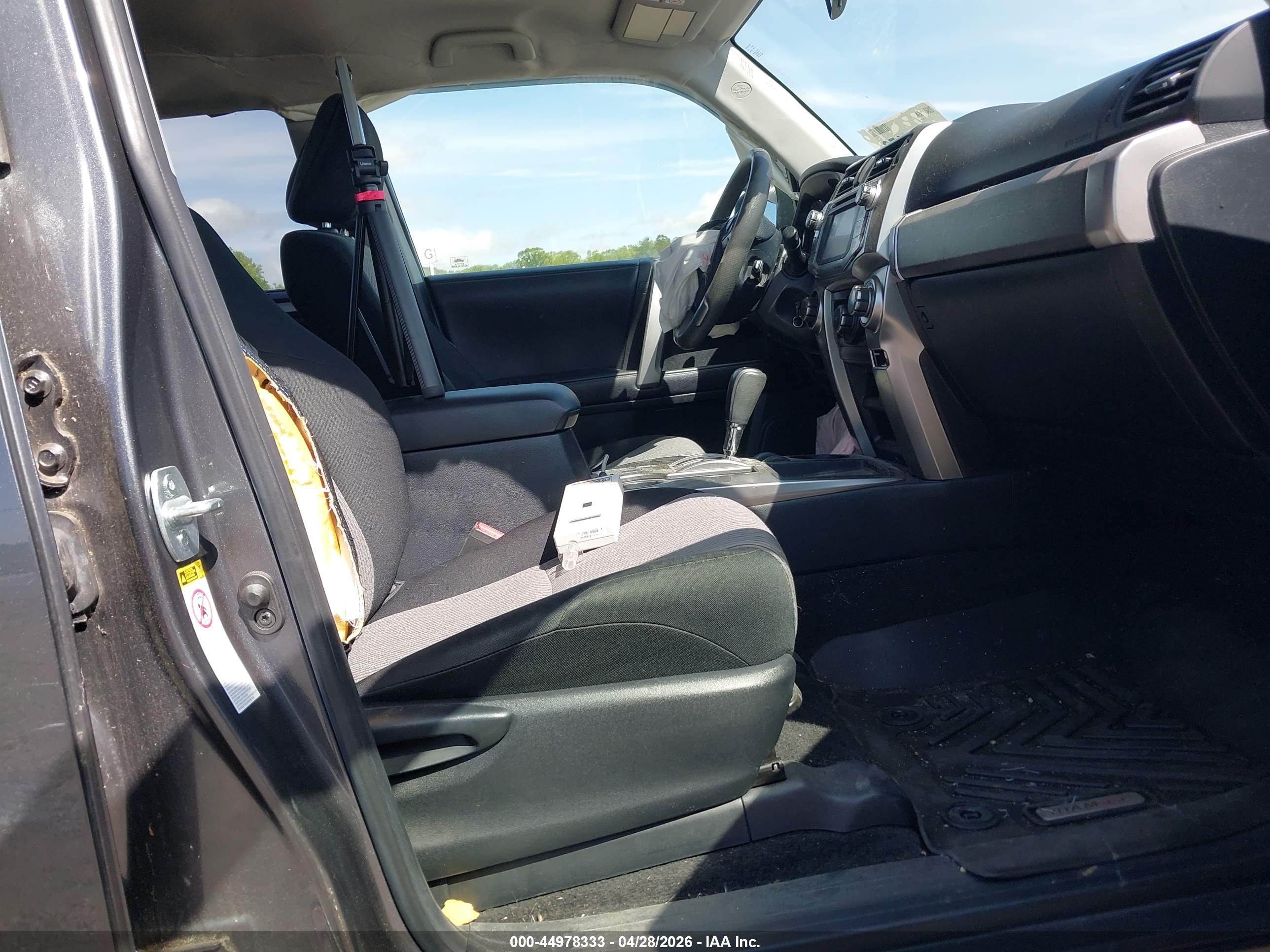 TOYOTA 4RUNNER image 5