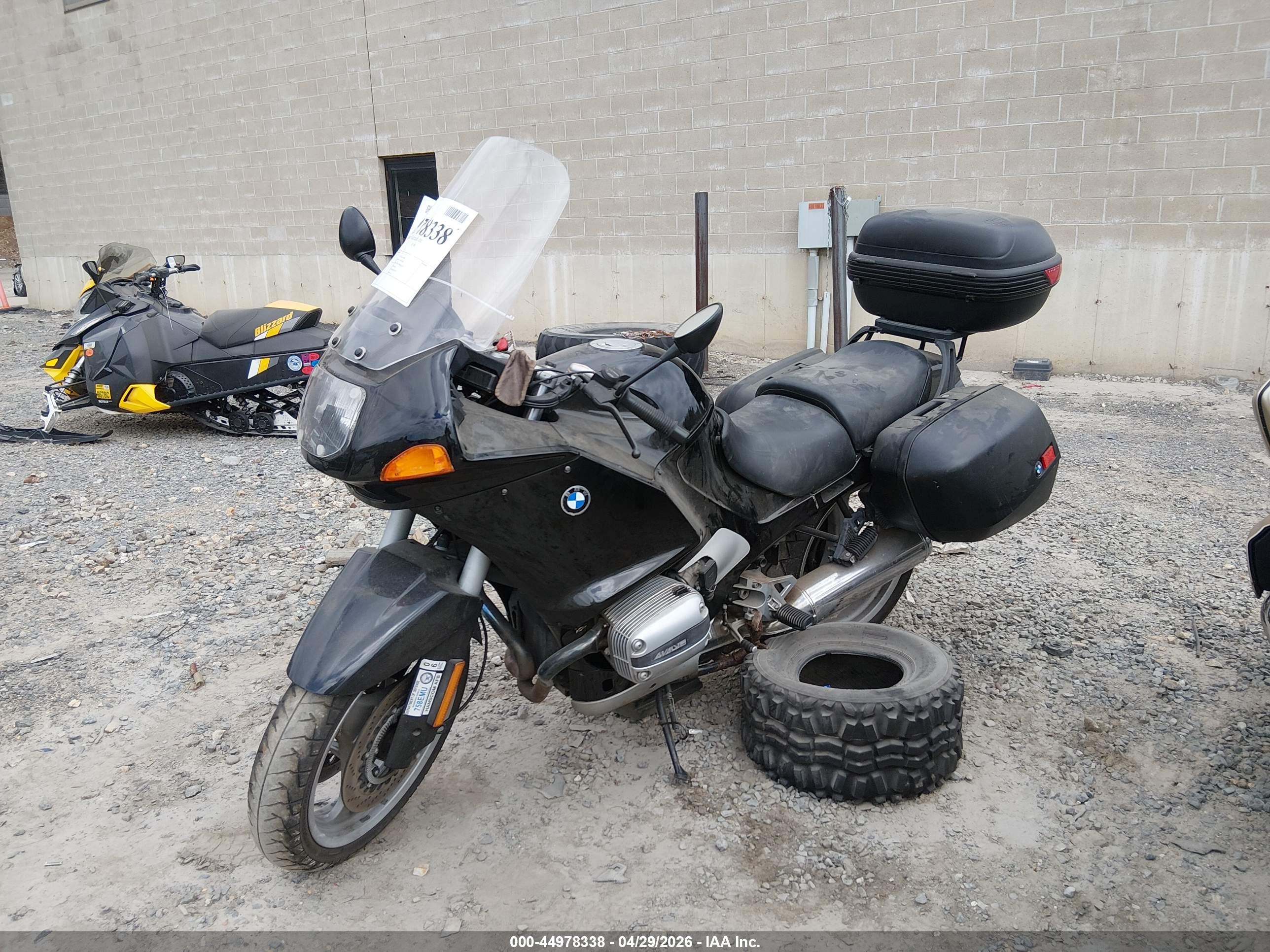 BMW R1100 image 2