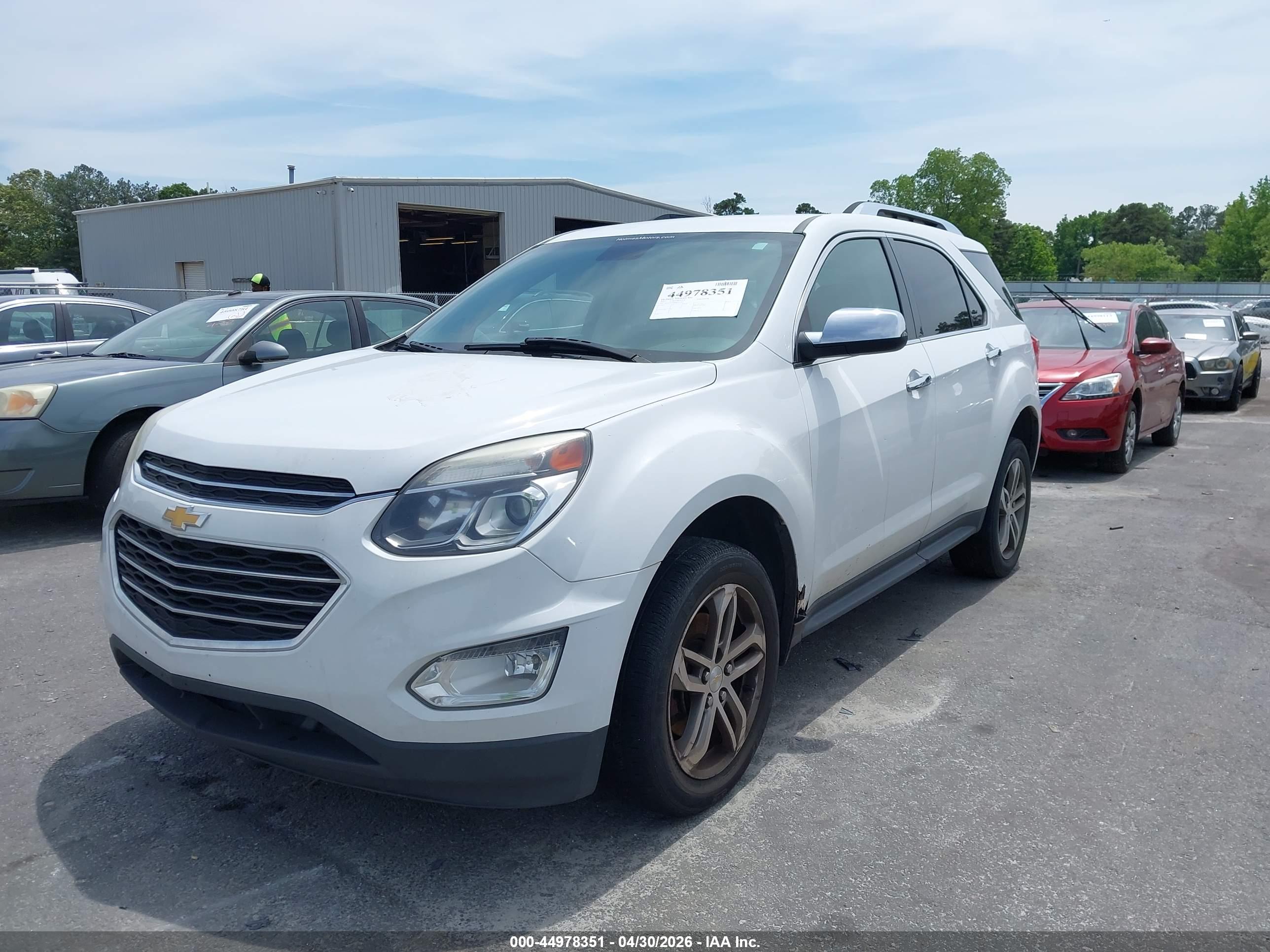 CHEVROLET EQUINOX image 2
