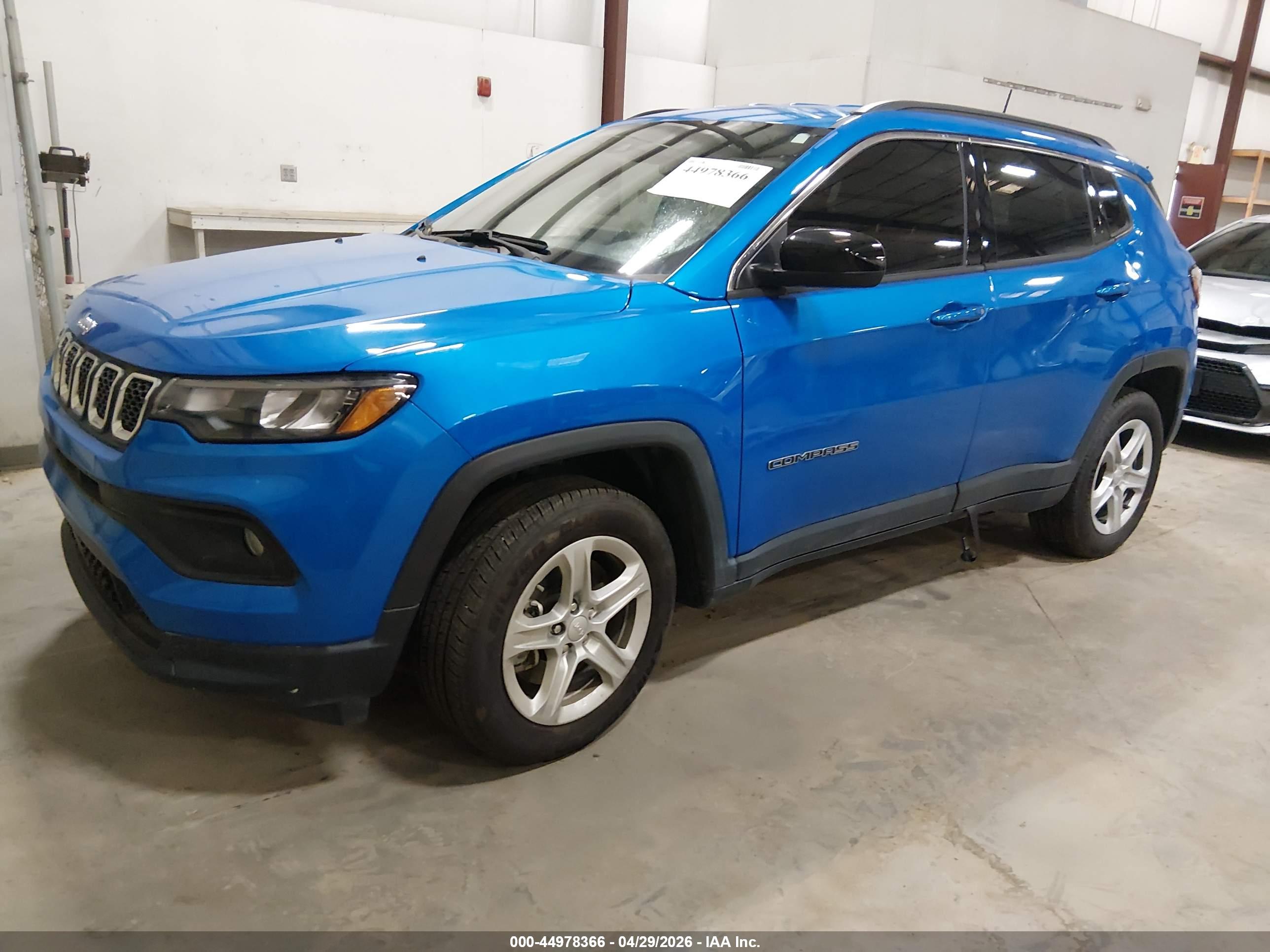 JEEP COMPASS image 2