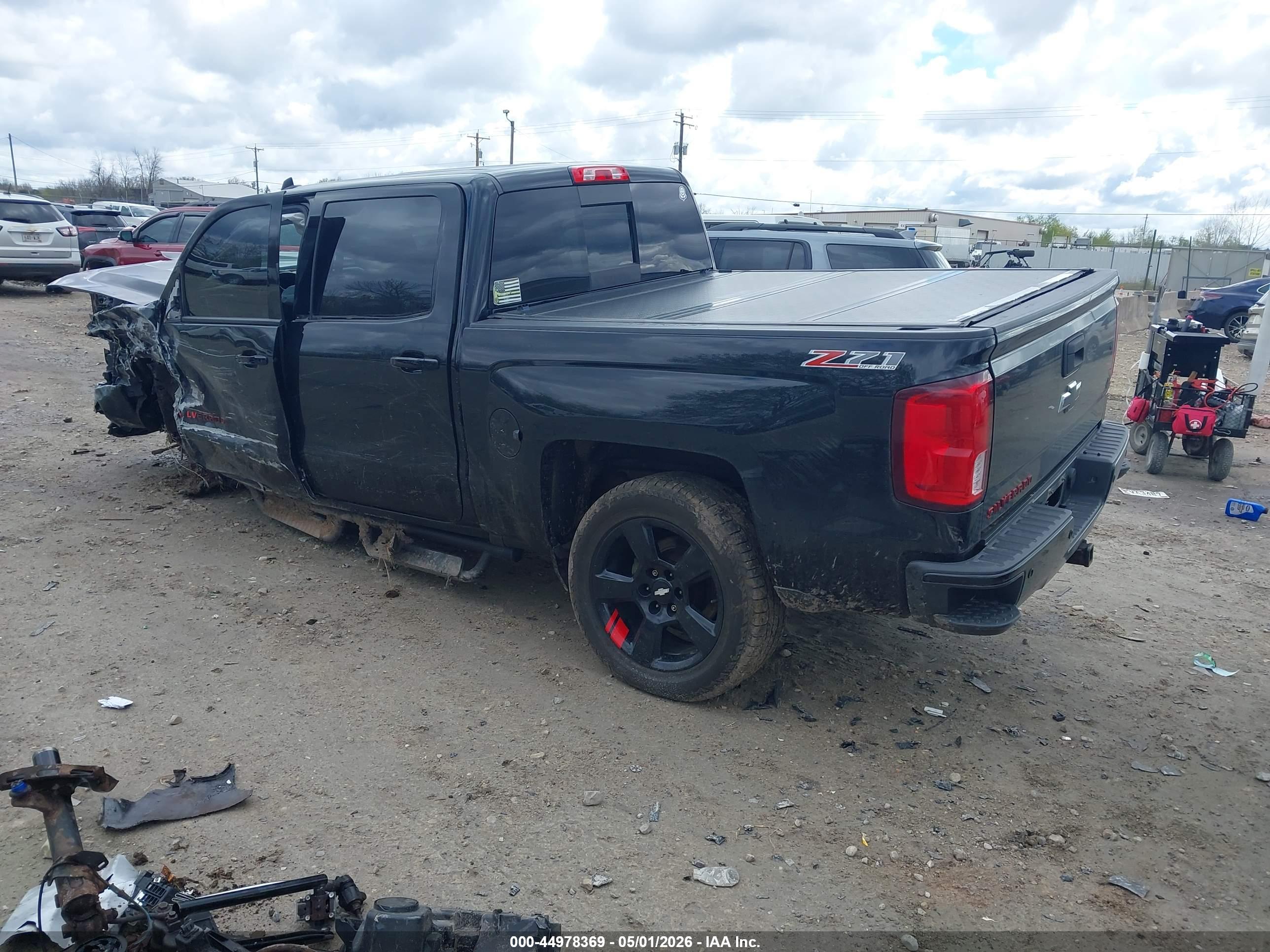 CHEVROLET SILVERADO image 3