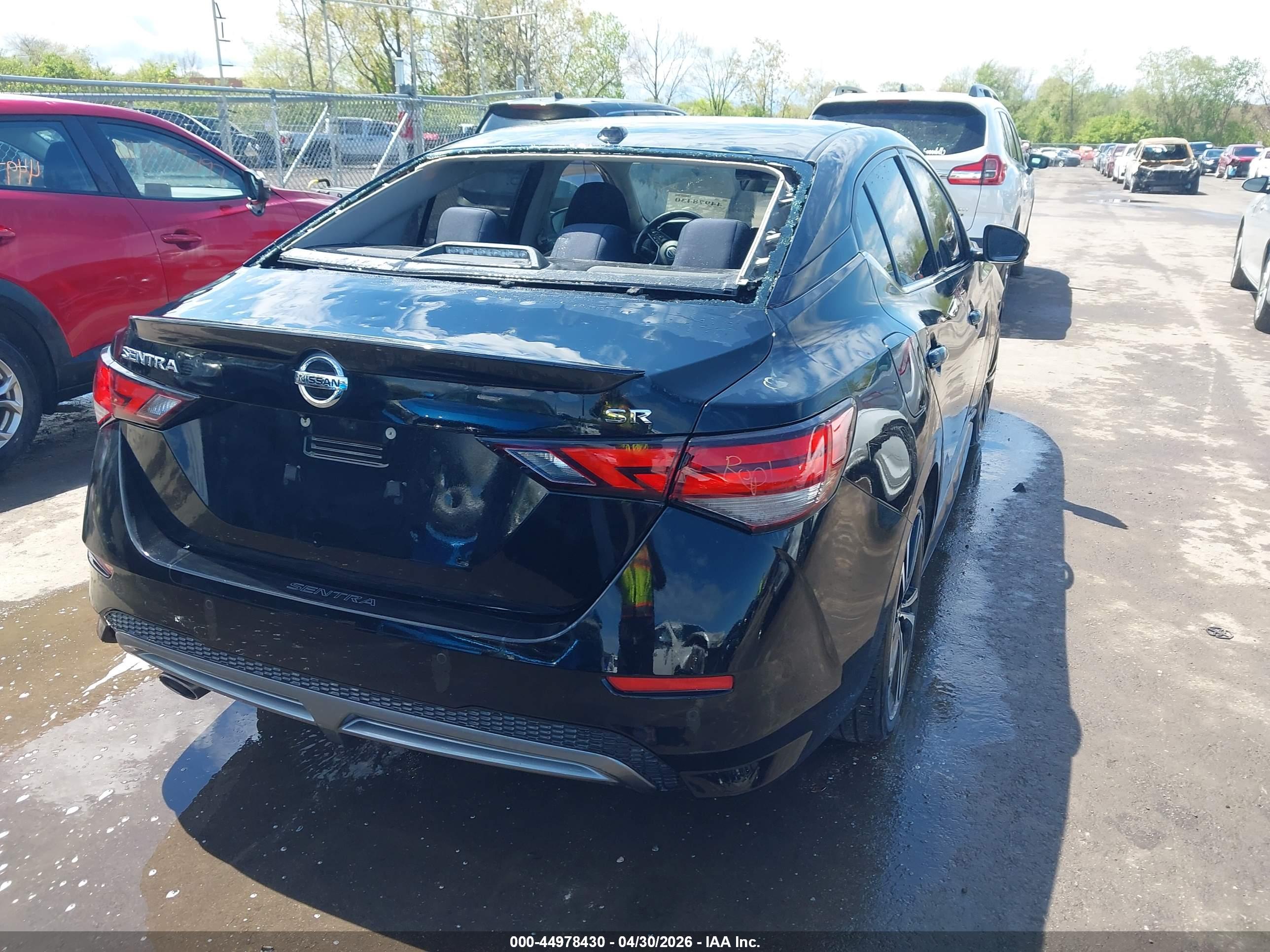 NISSAN SENTRA image 4