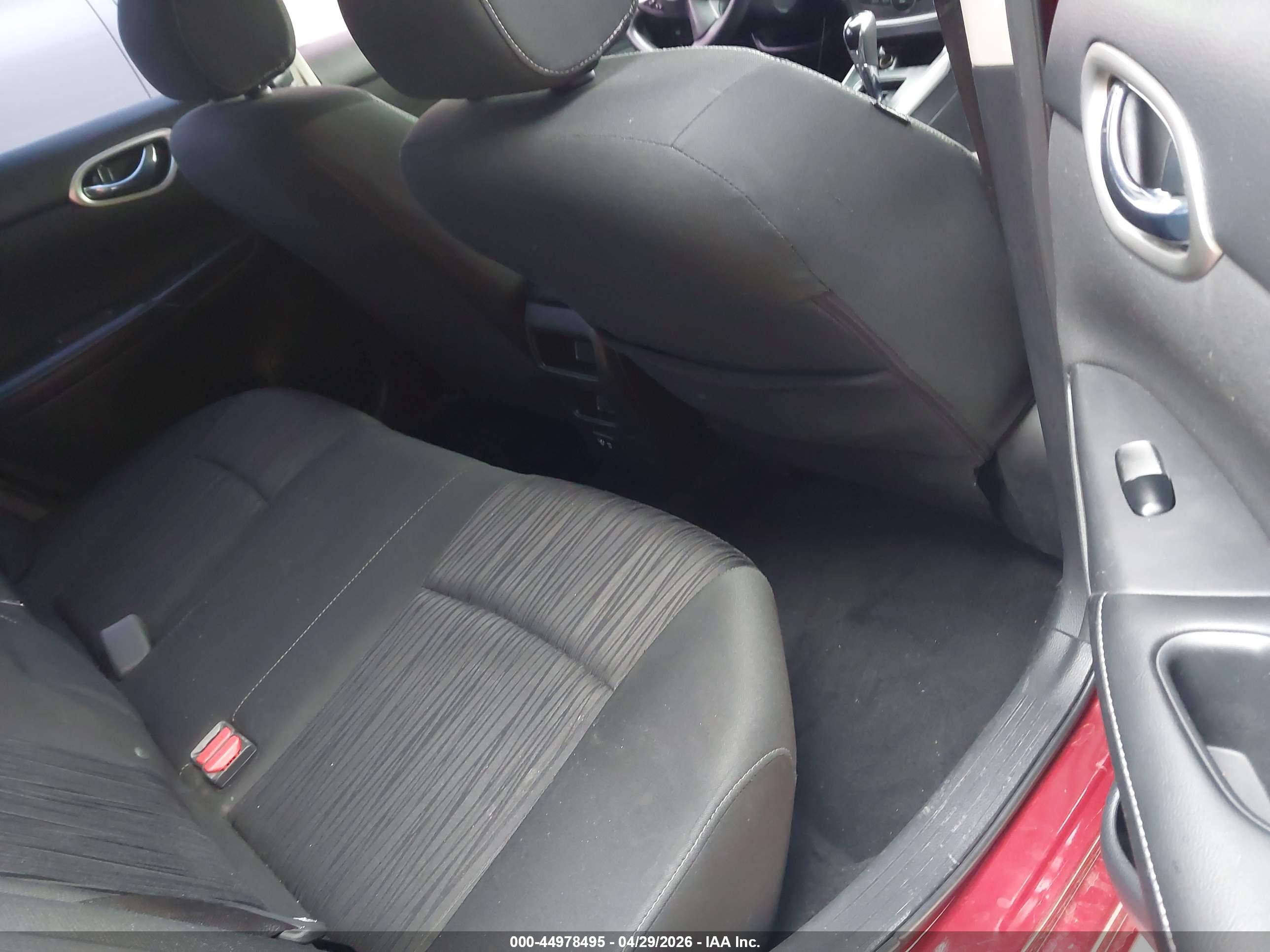 NISSAN SENTRA image 8