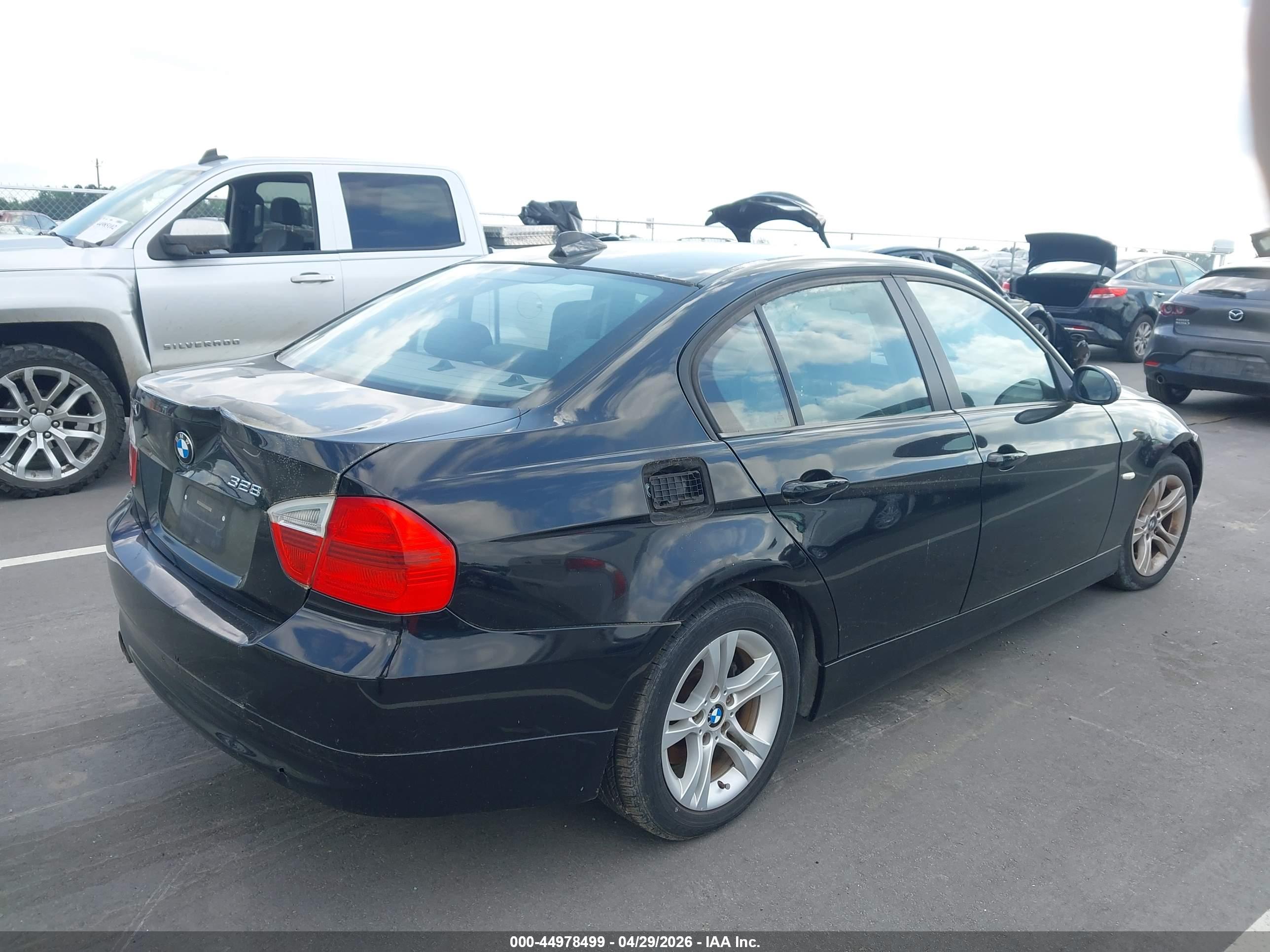 BMW 328I image 4