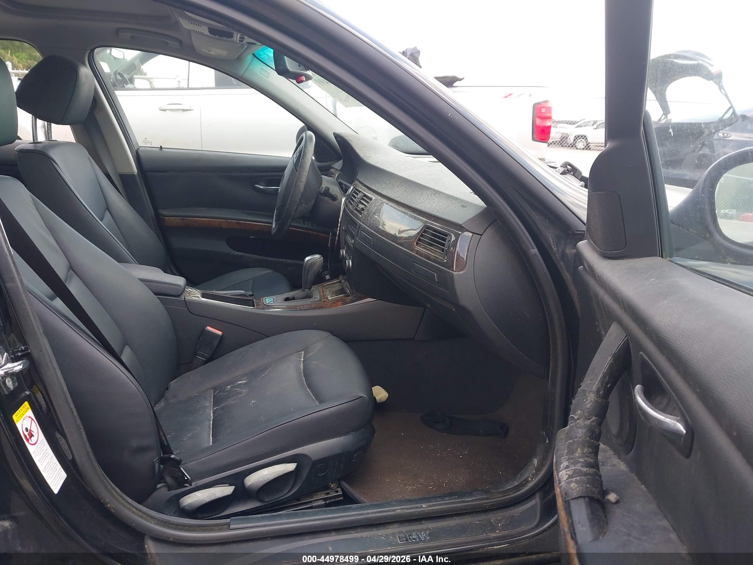 BMW 328I image 5
