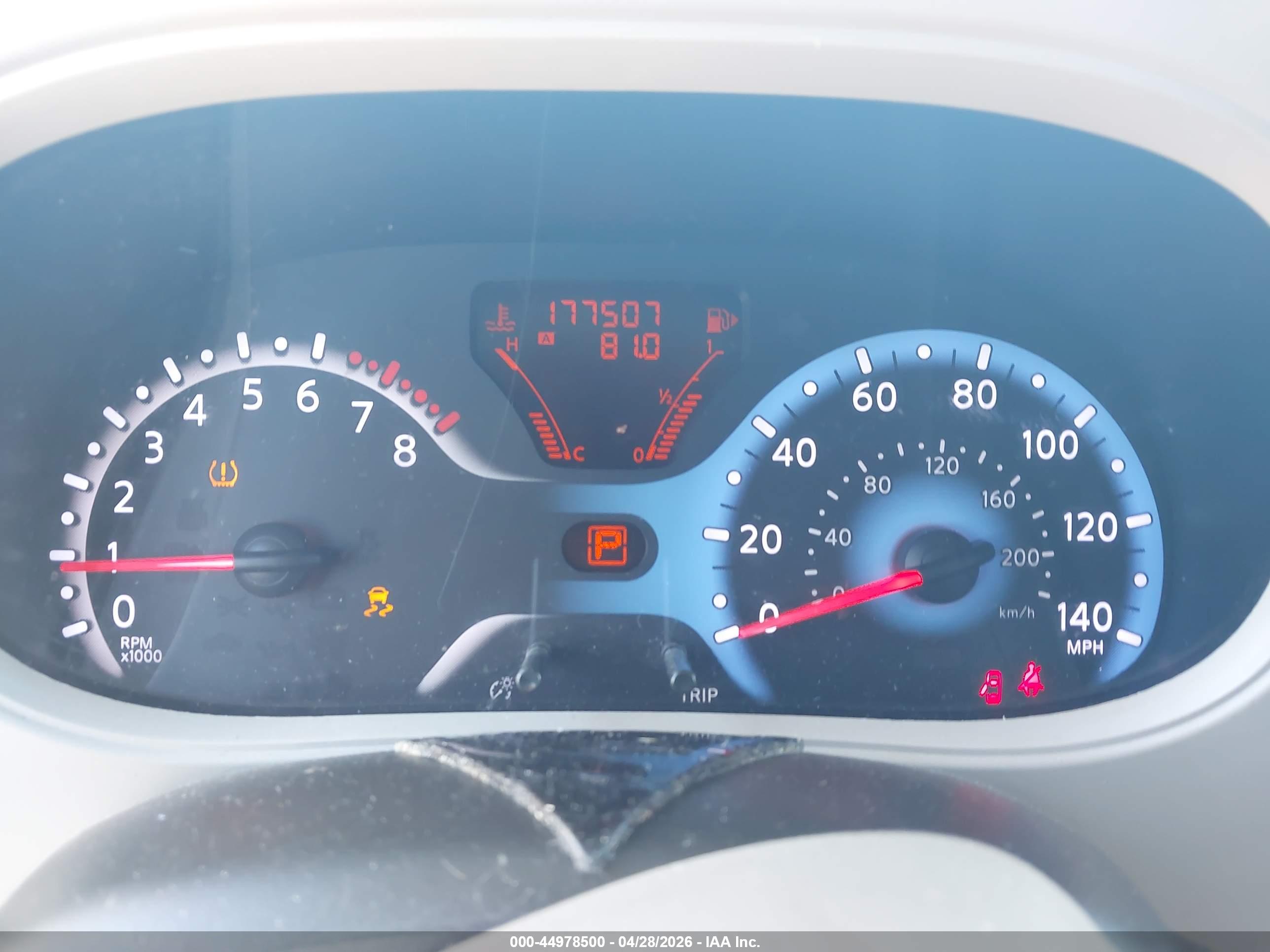 NISSAN CUBE image 7