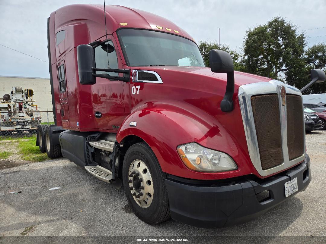 KENWORTH CONSTRUCTION image 2