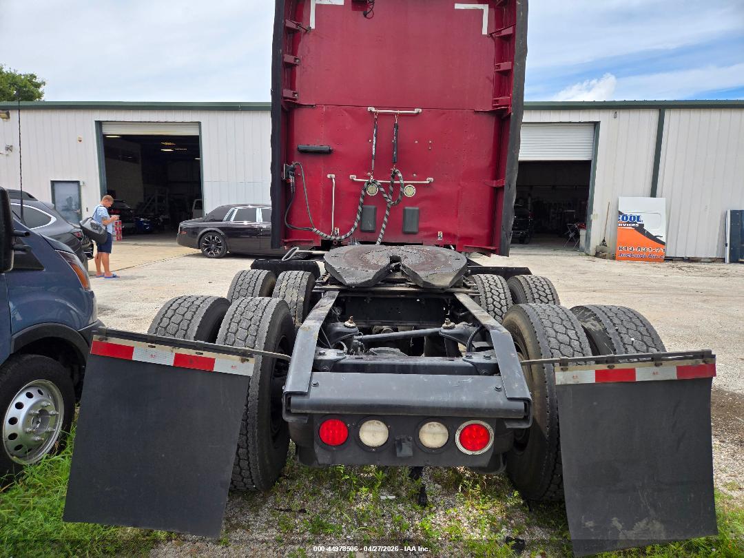 KENWORTH CONSTRUCTION image 8