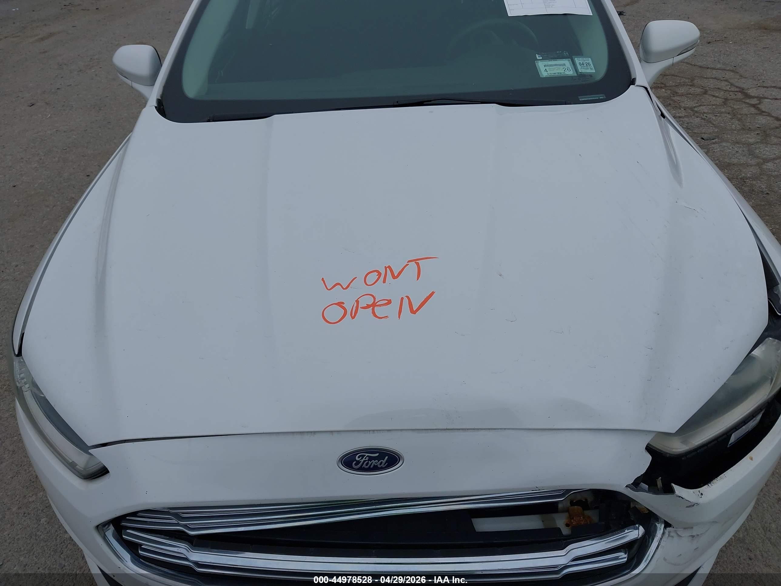 FORD FUSION image 10