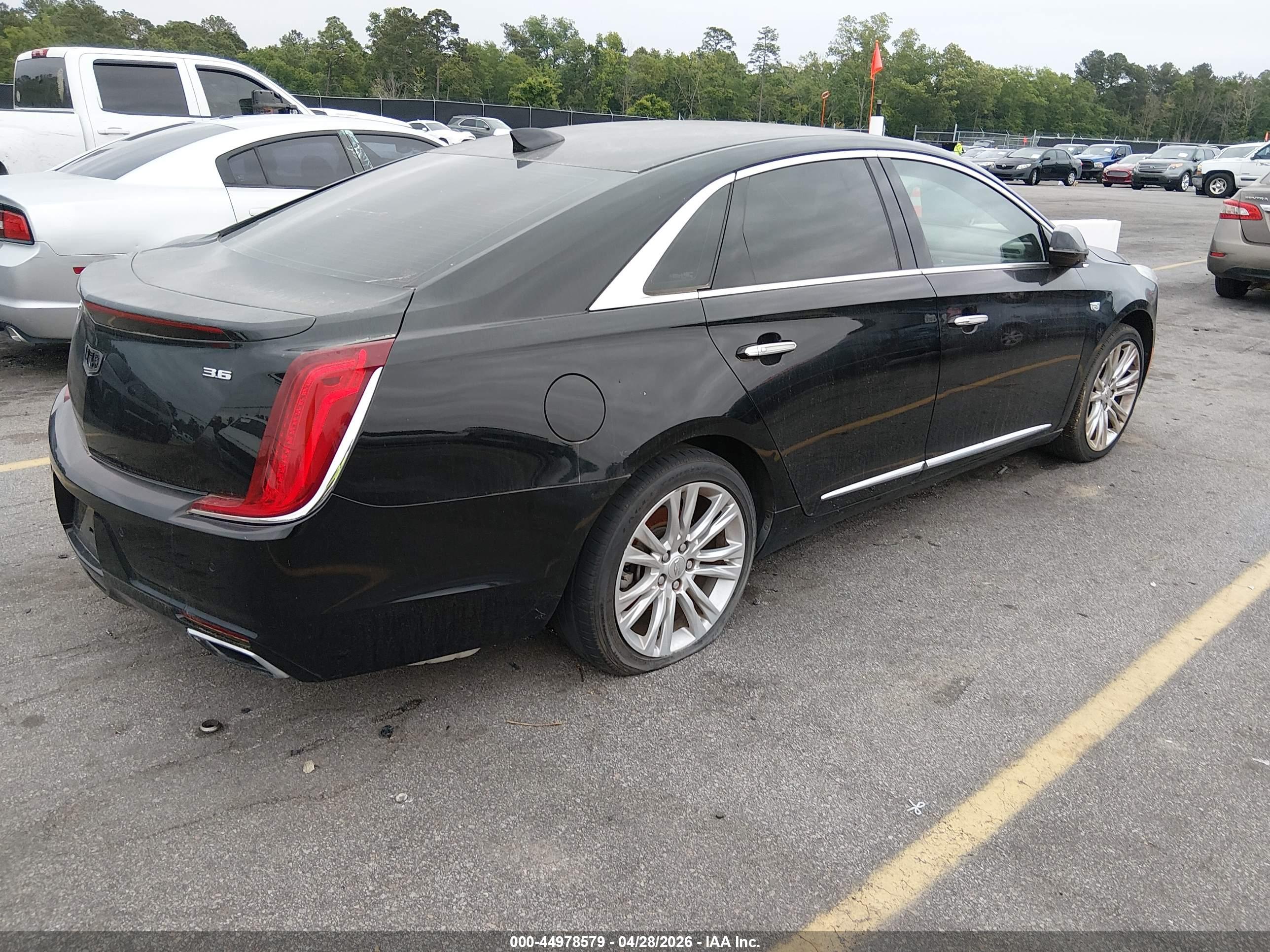 CADILLAC XTS image 4