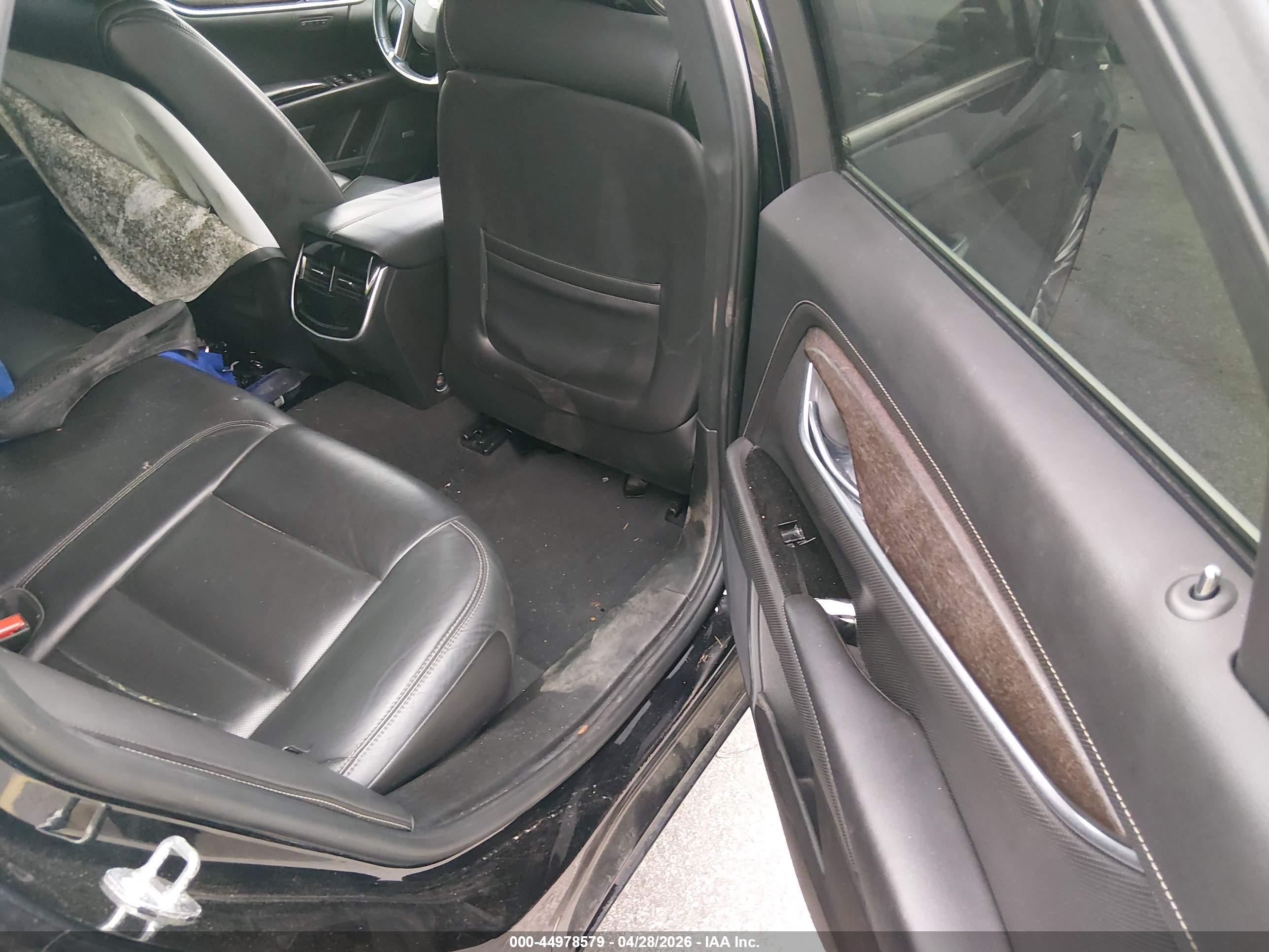 CADILLAC XTS image 8