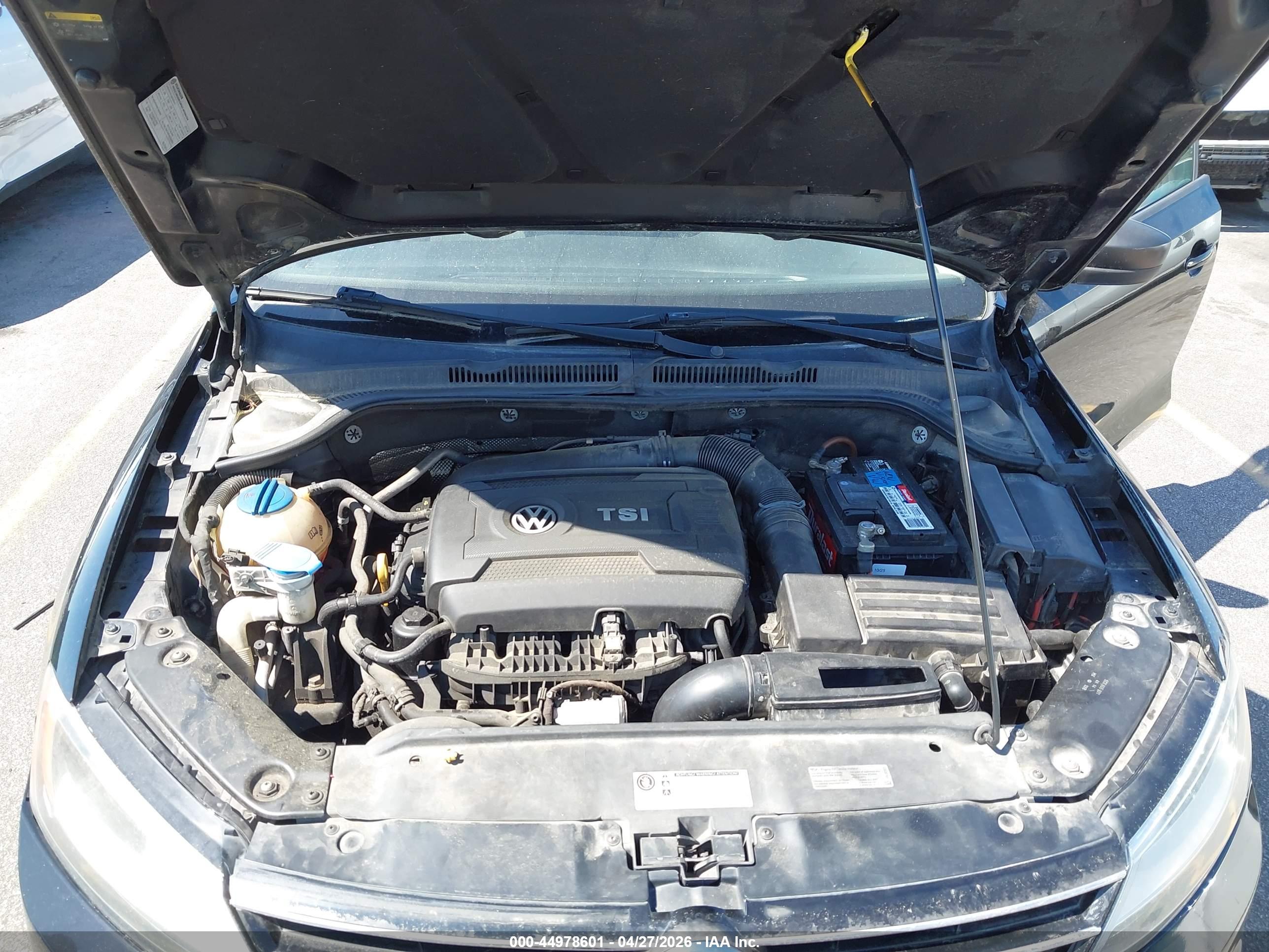VOLKSWAGEN JETTA image 10