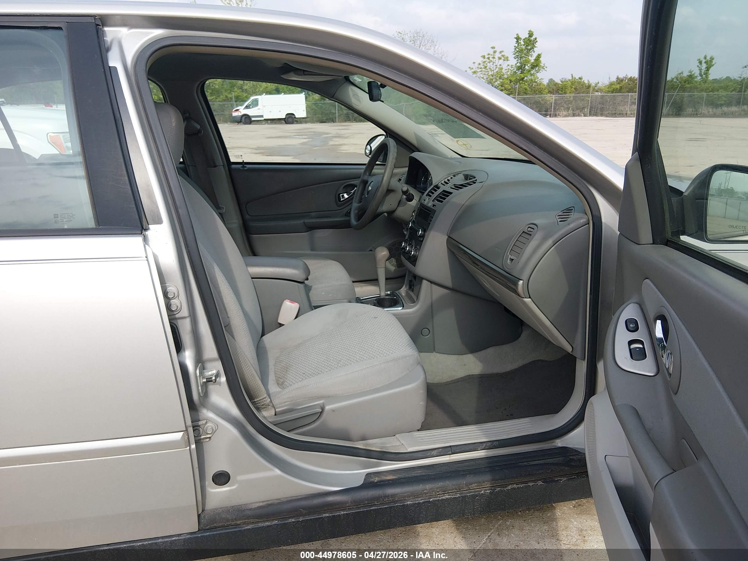 CHEVROLET MALIBU image 5