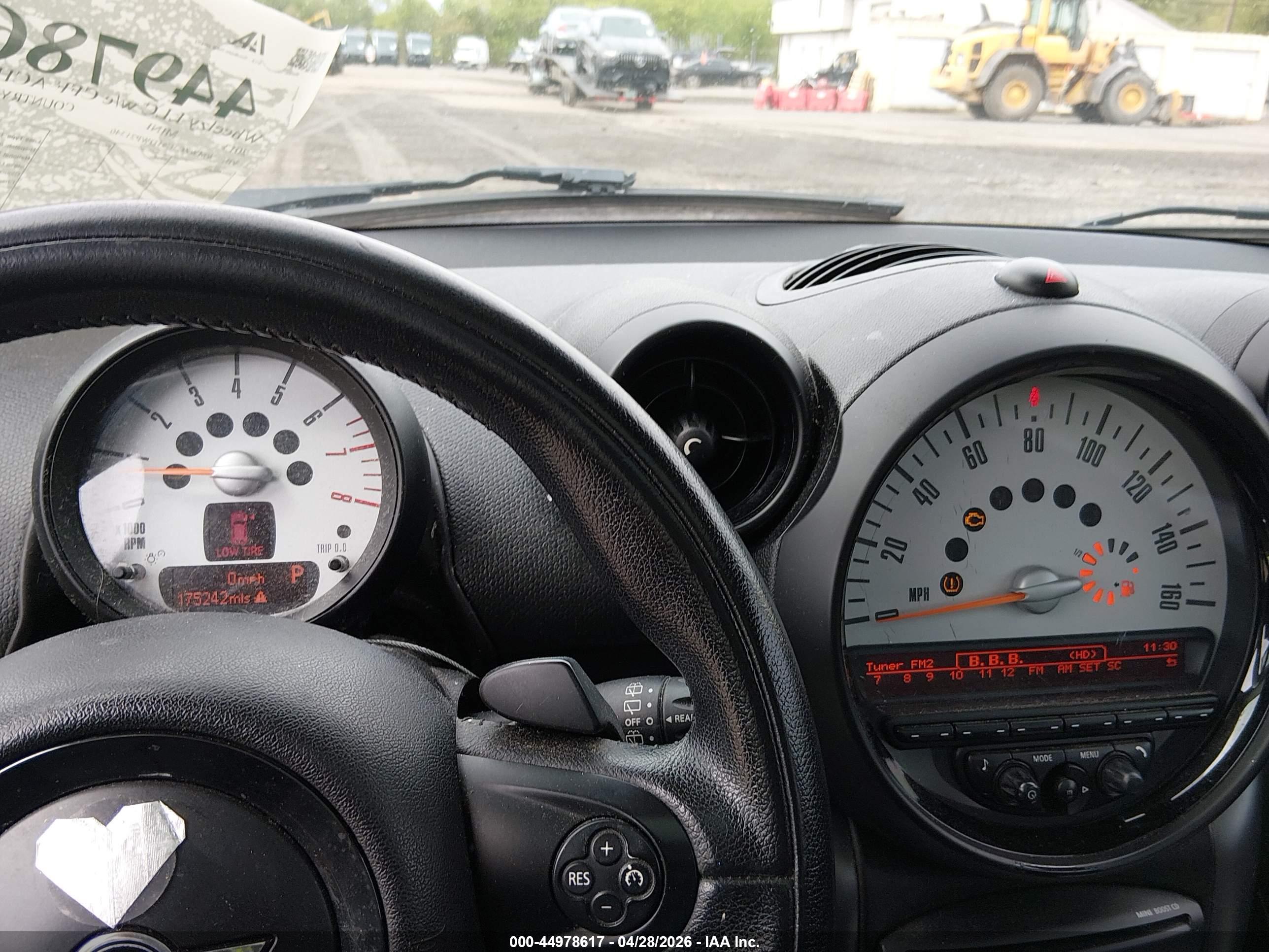 MINI COUNTRYMAN image 7